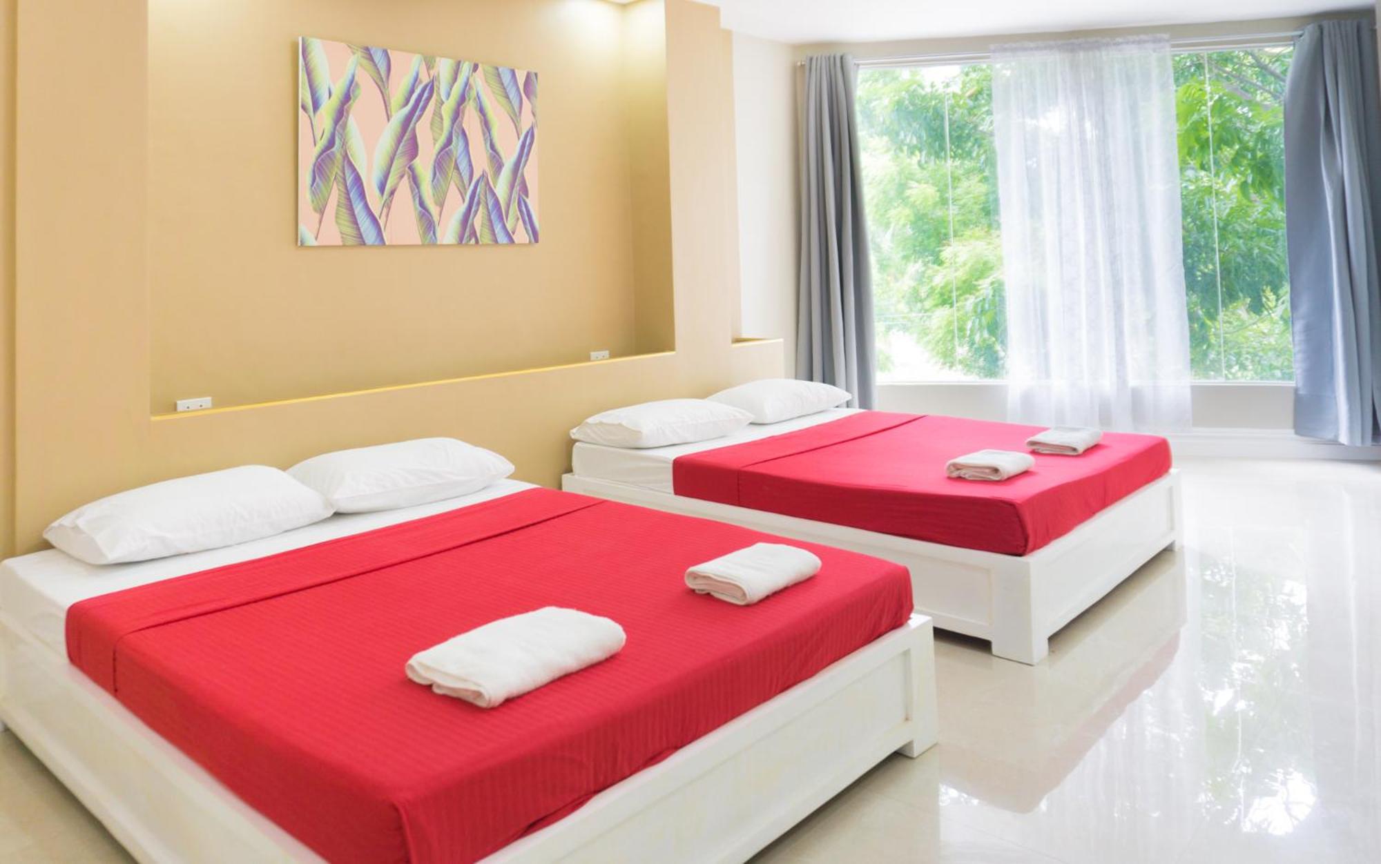 Superior Quadruple Room - Photo 3