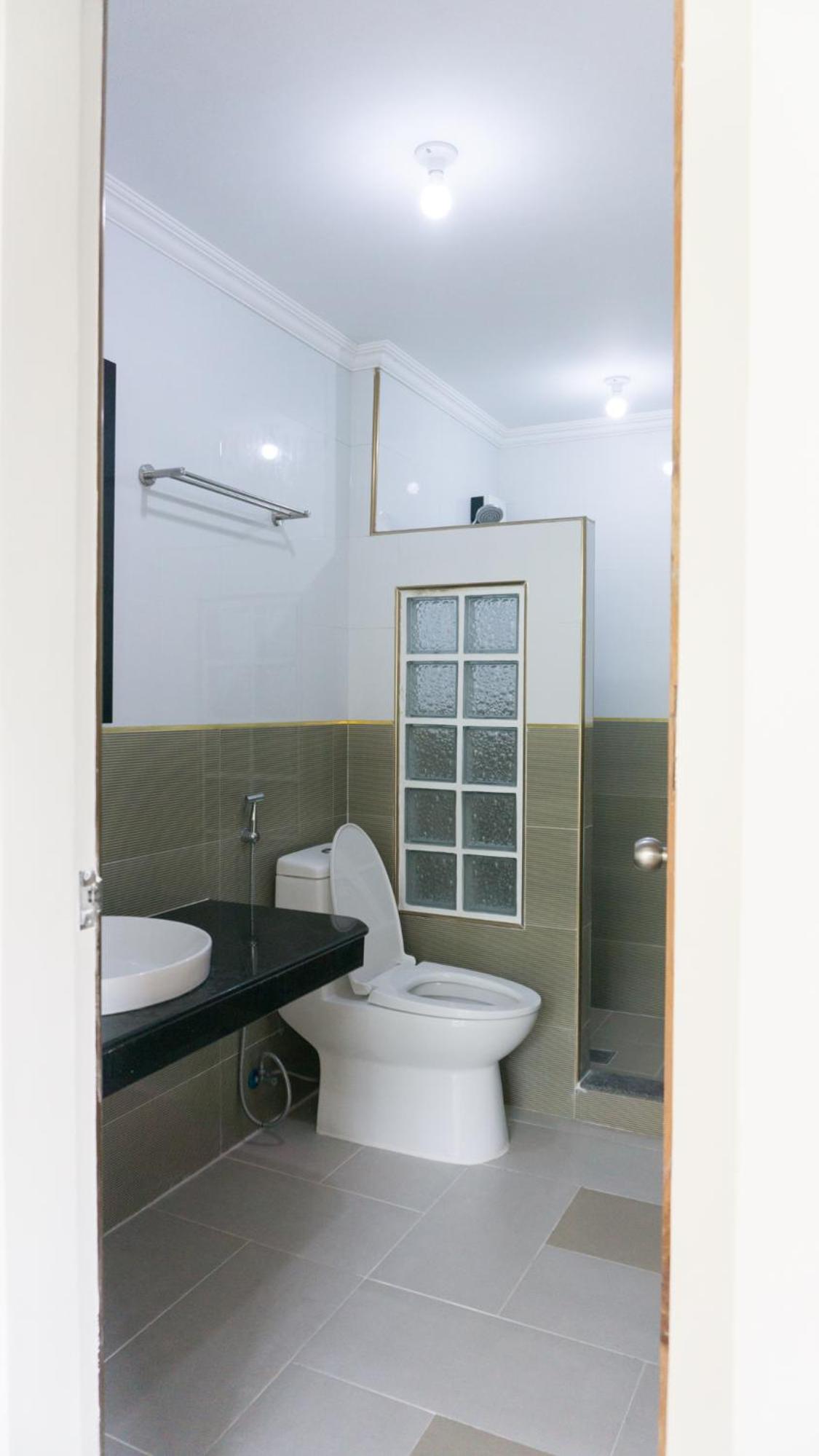 Superior Quadruple Room - Photo 4