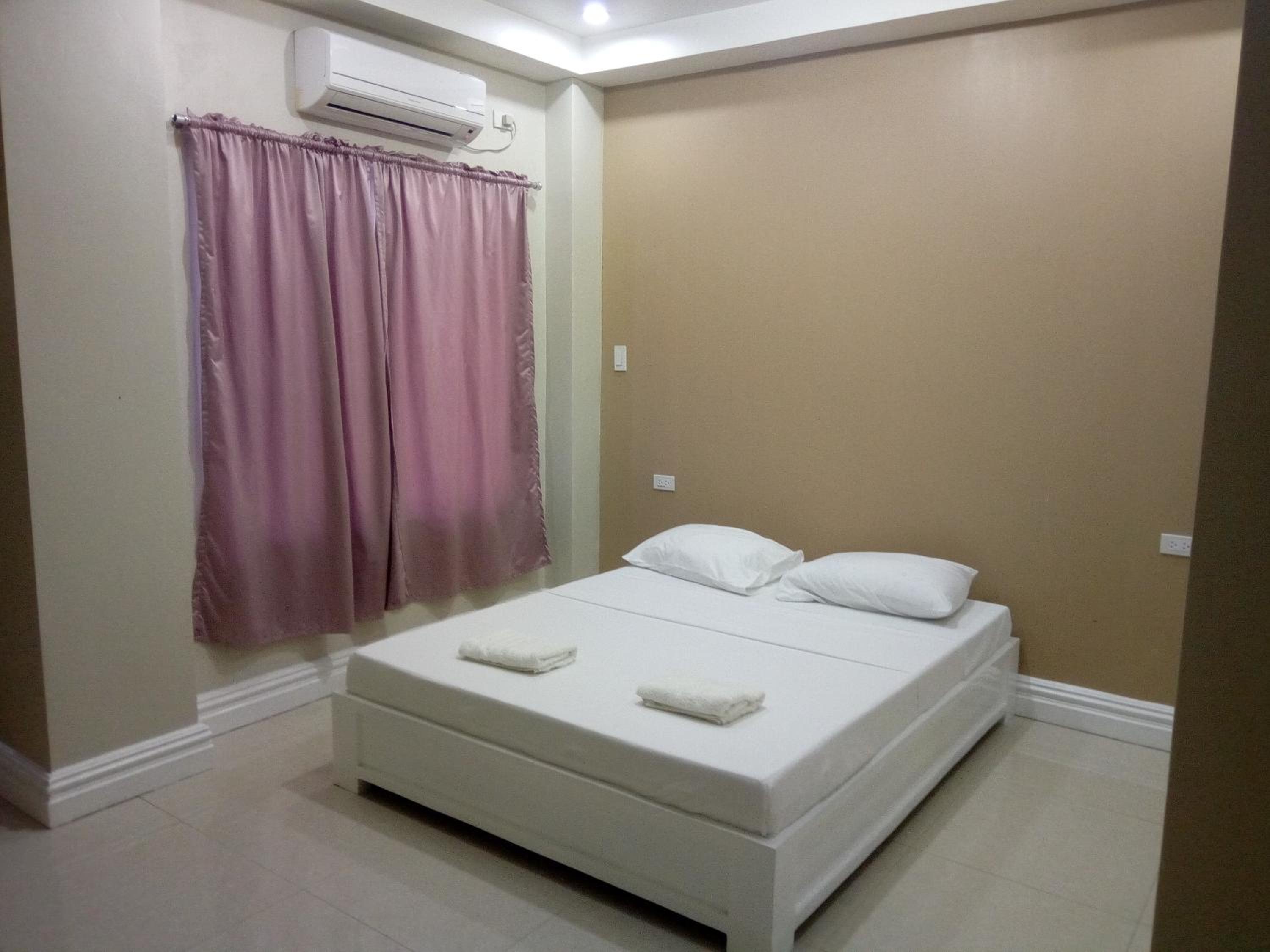 Standard Double Room - Photo 4