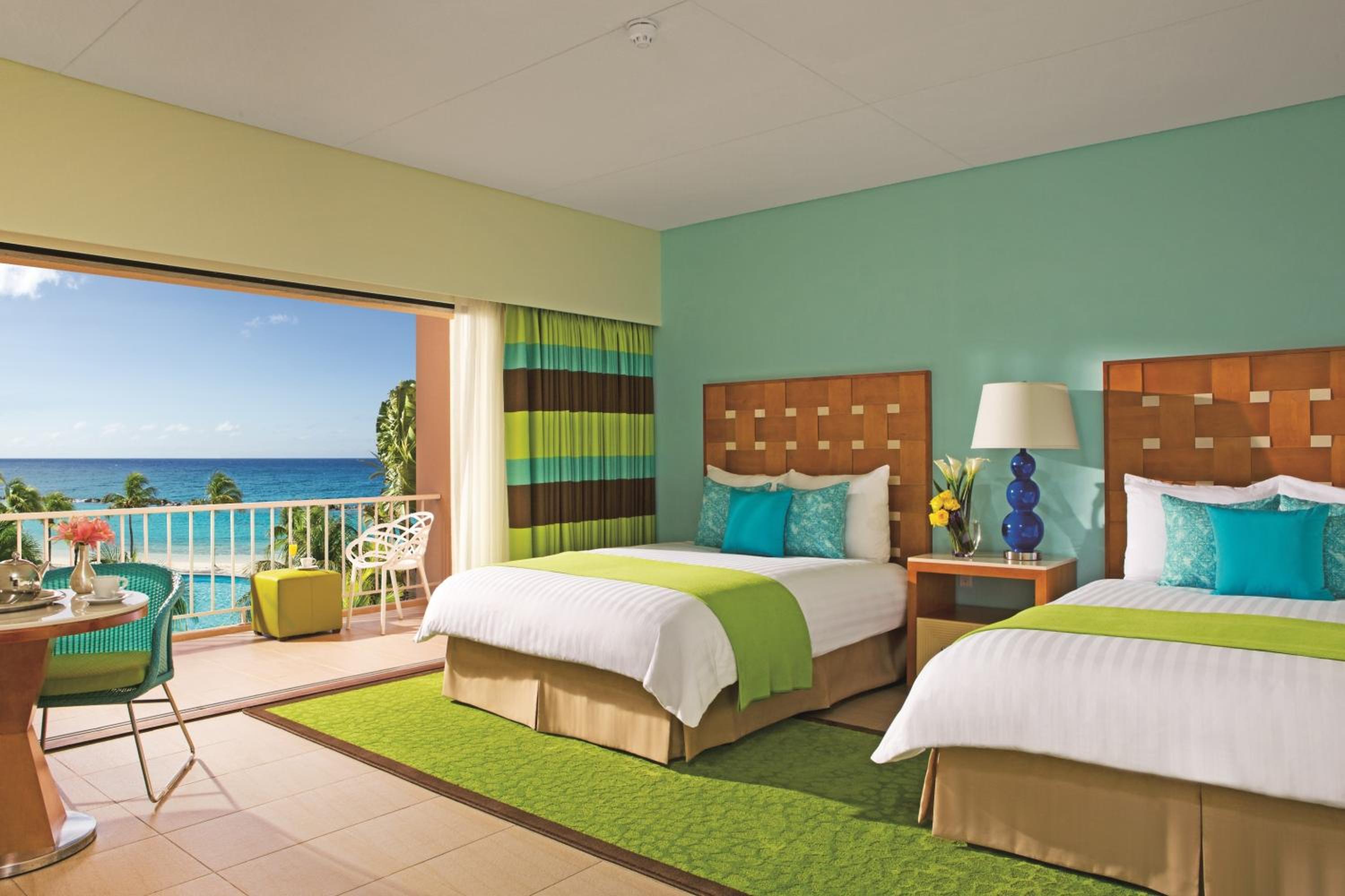 Sun Club Deluxe Ocean View King
