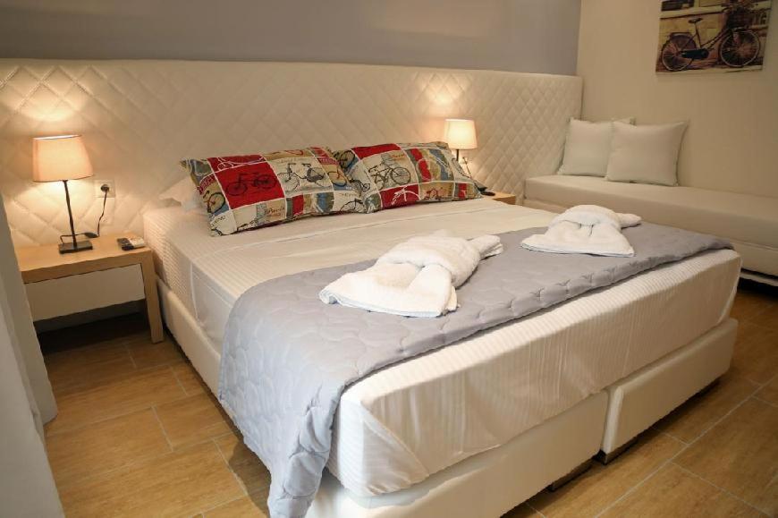 Basic Triple Room photo 3
