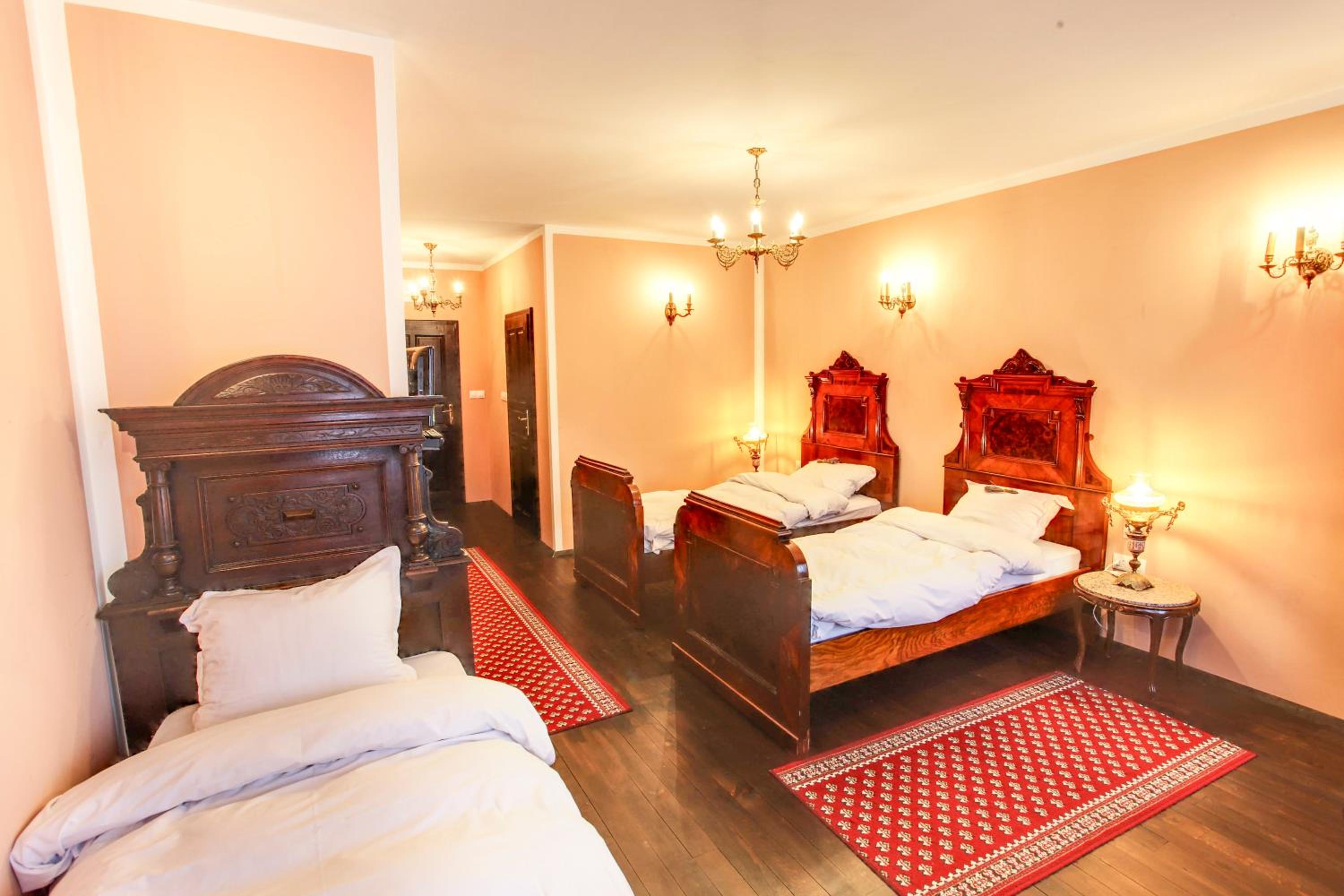 Deluxe Triple Room - Photo 2