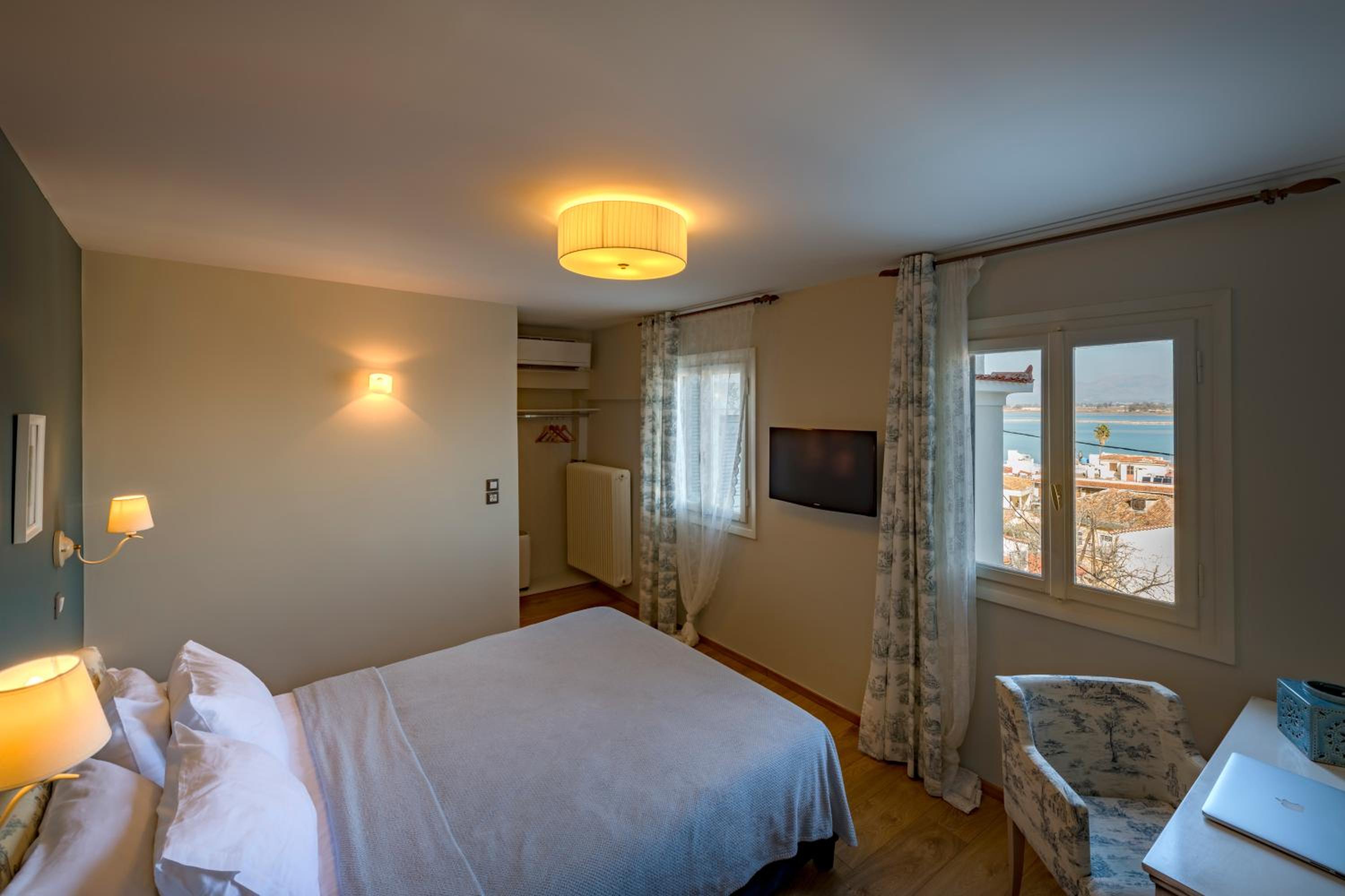 Standard Double Room photo 2