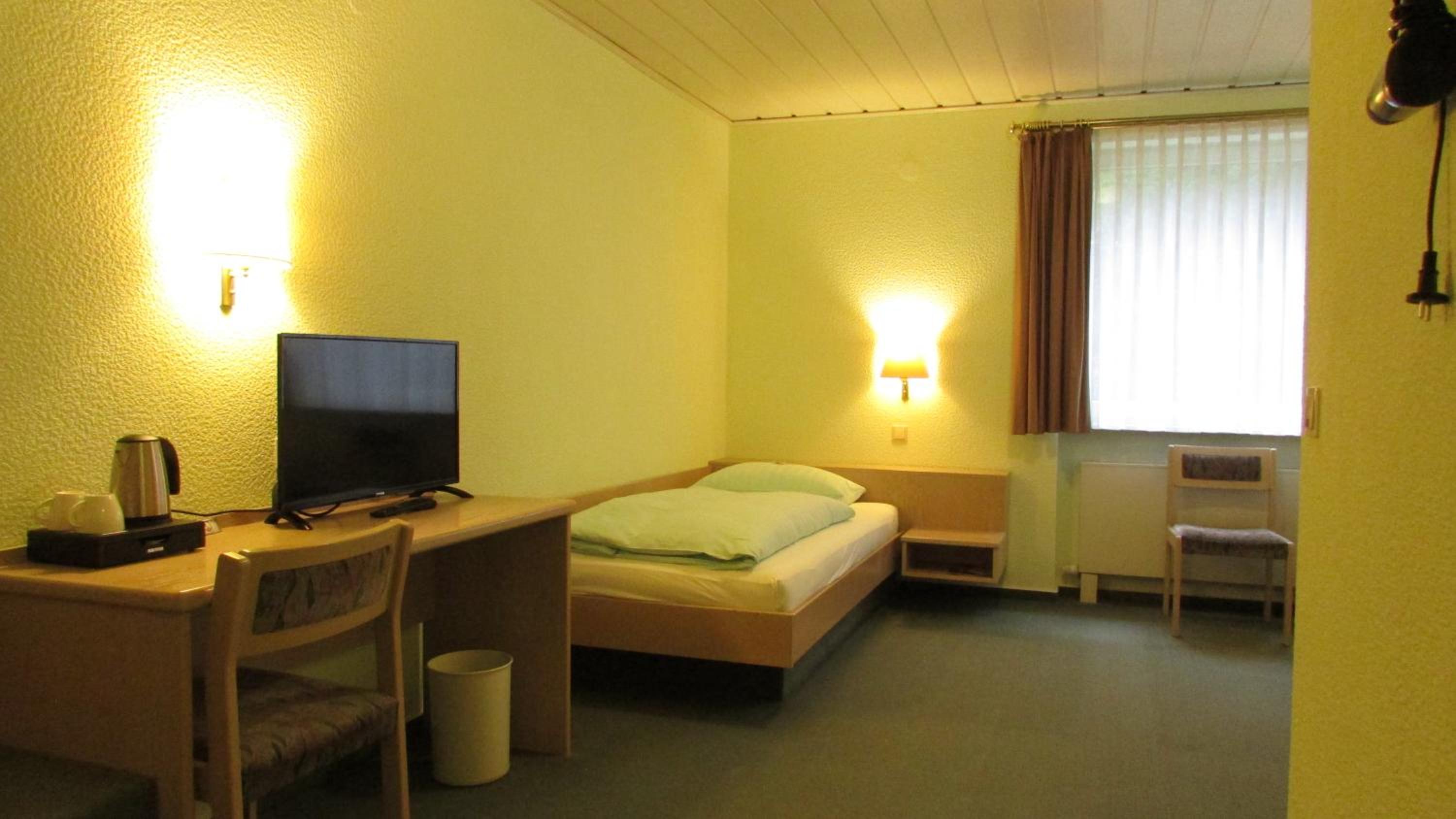 Standard Twin Room photo 2