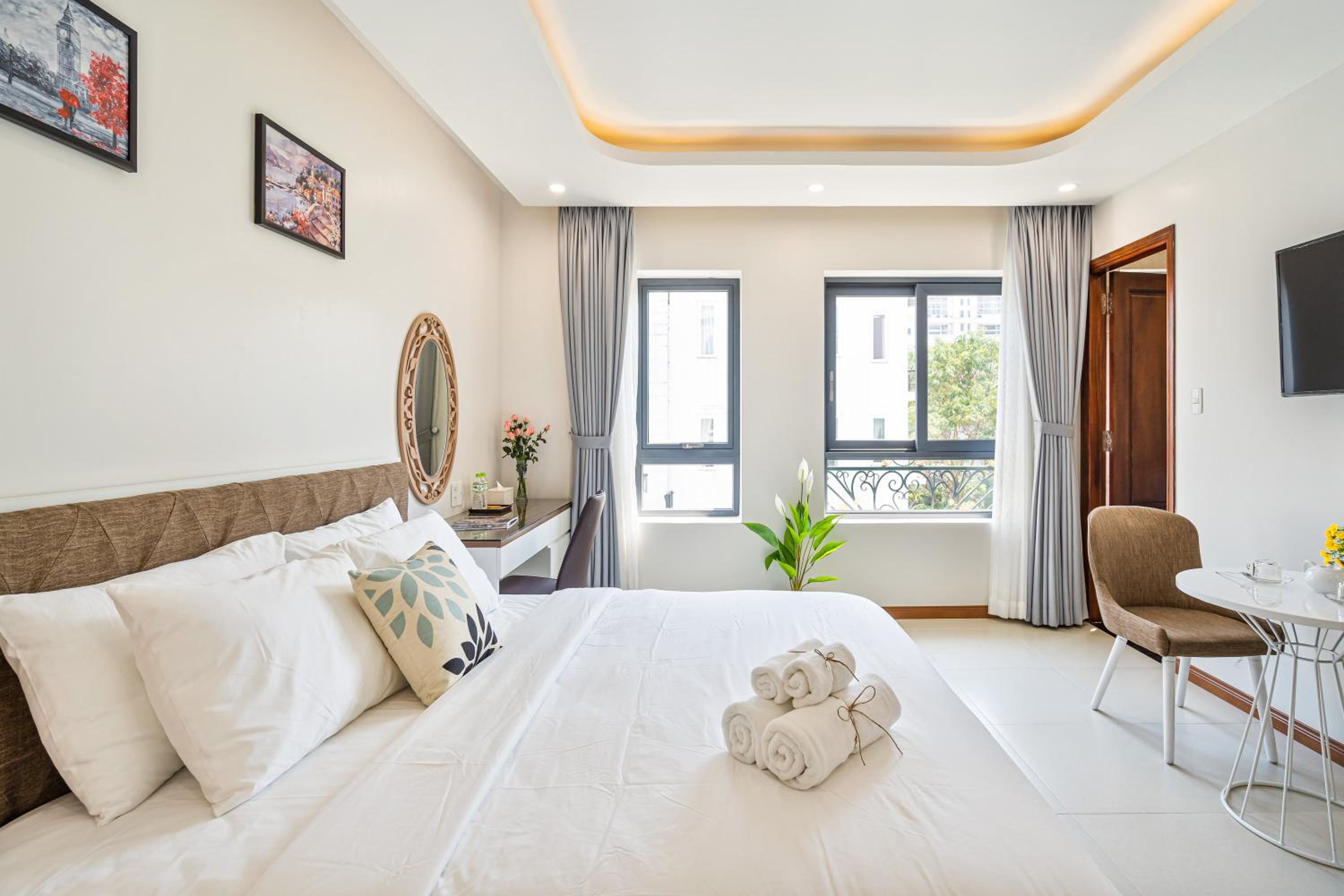 Deluxe King Room