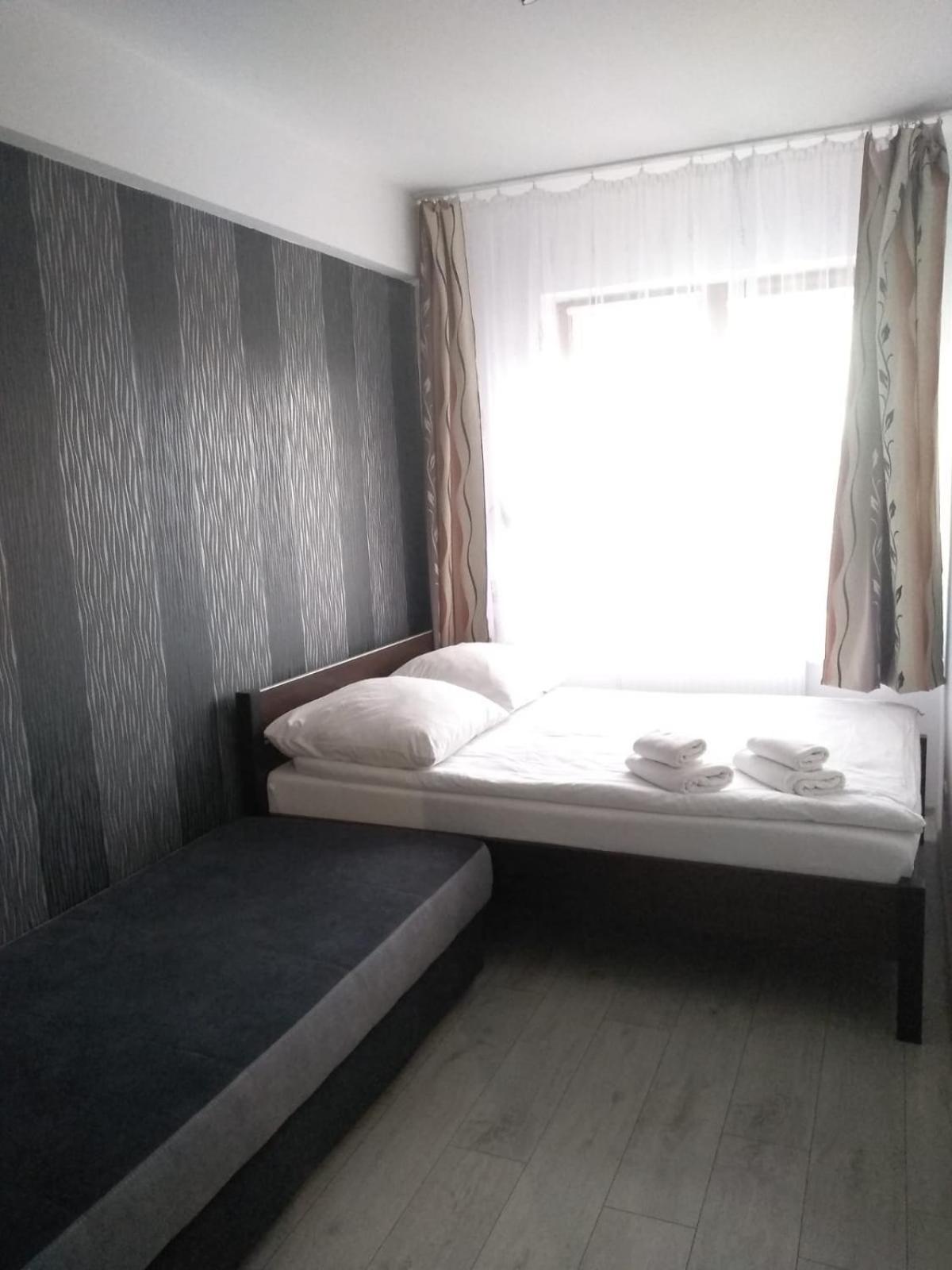 One-Bedroom Apartment - Photo 12