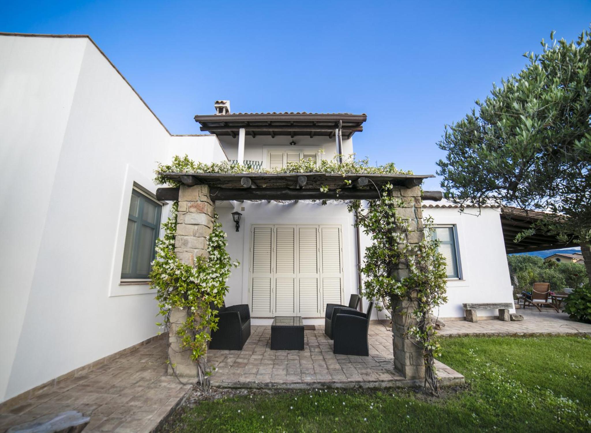 Villa with Private Pool photo 2