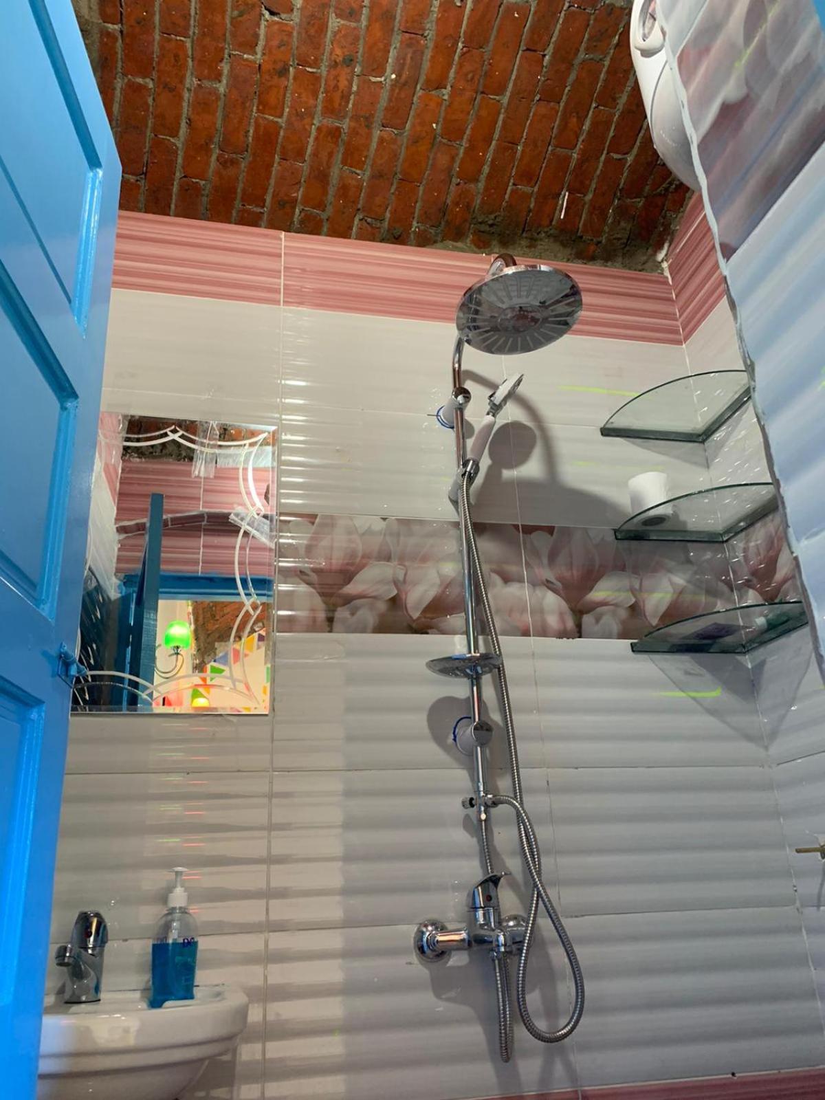 Double or Twin Room - Photo 8