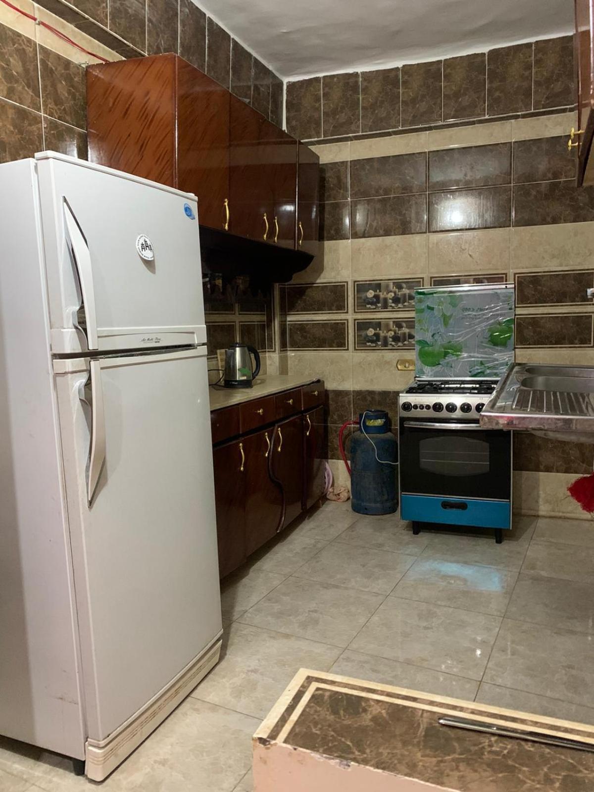 Basic Triple Room with Shared Bathroom photo 3