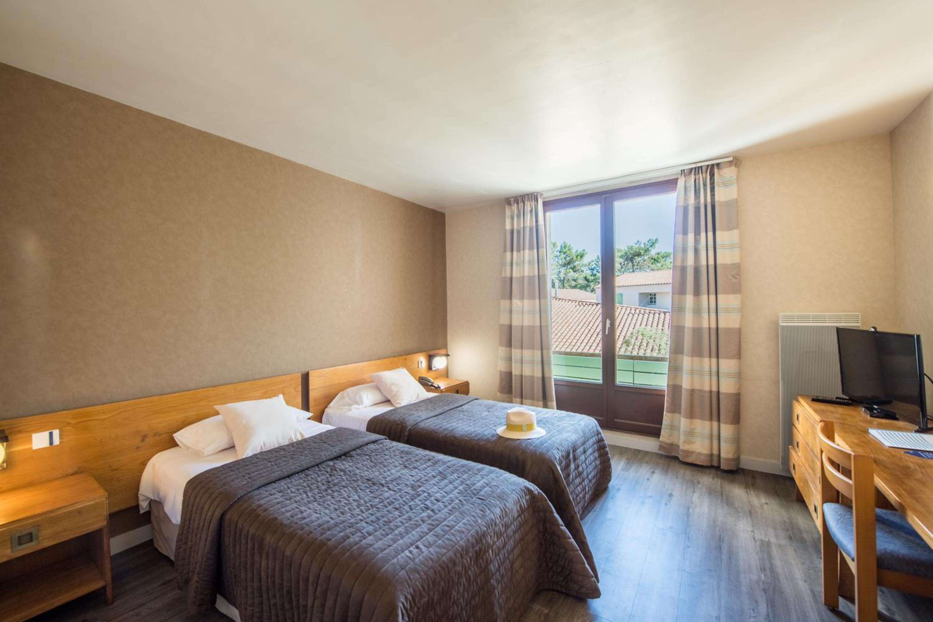 Comfort Twin Room