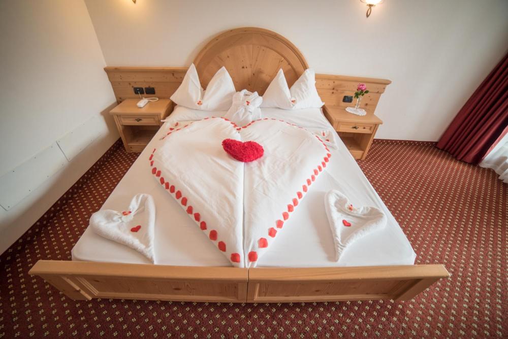 Superior Double or Twin Room - Photo 18