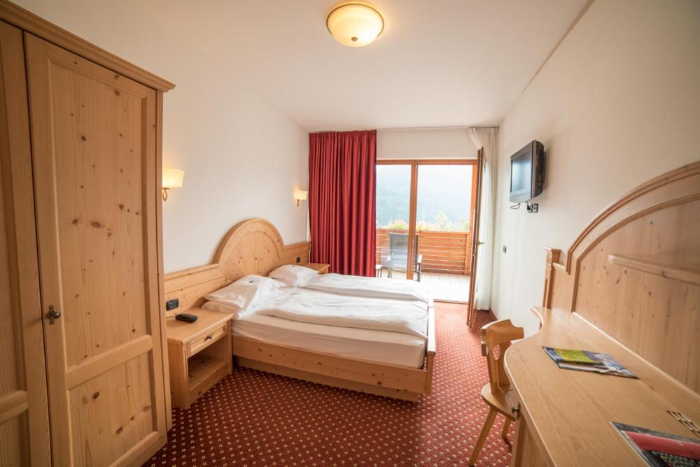 Superior Double or Twin Room - Photo 11