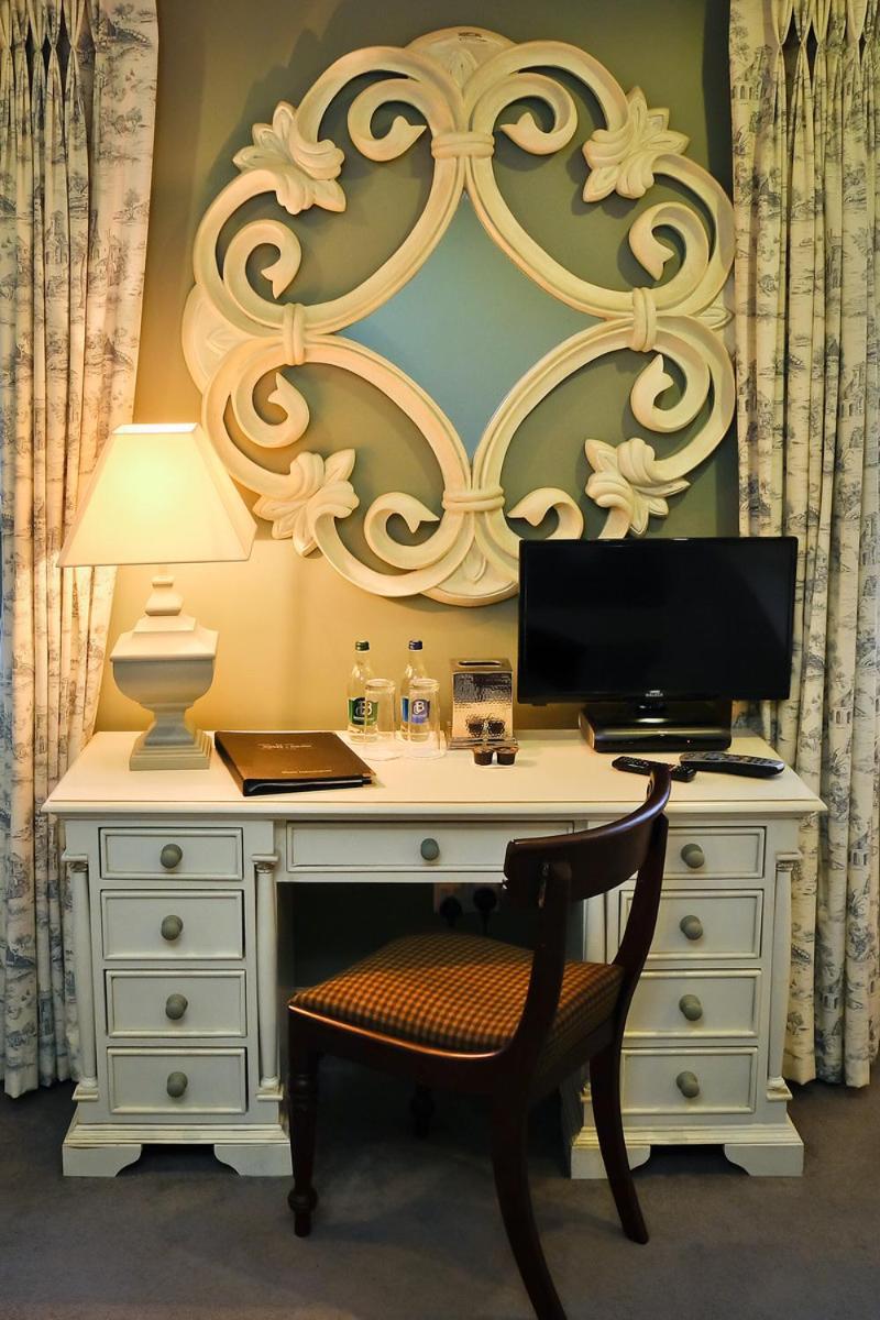 Standard Triple Room Double and Twin photo 3