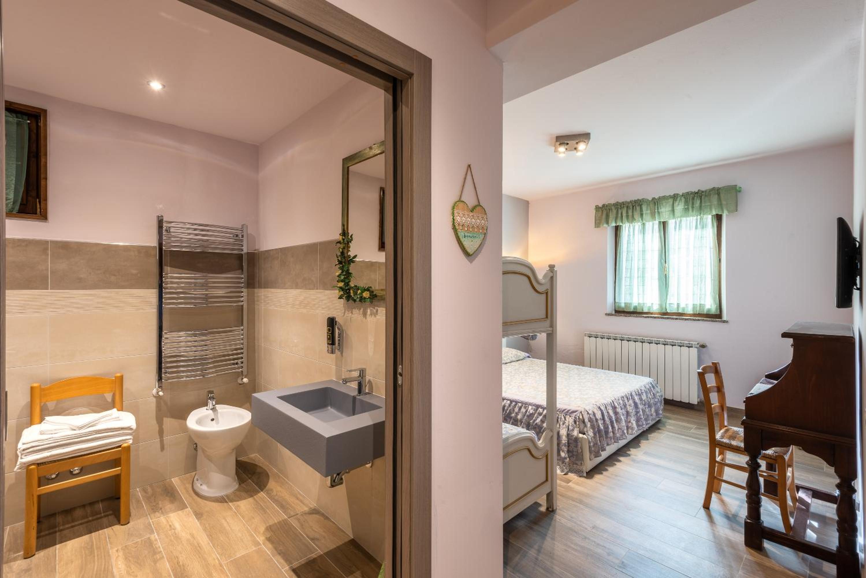 Quadruple Room photo 1