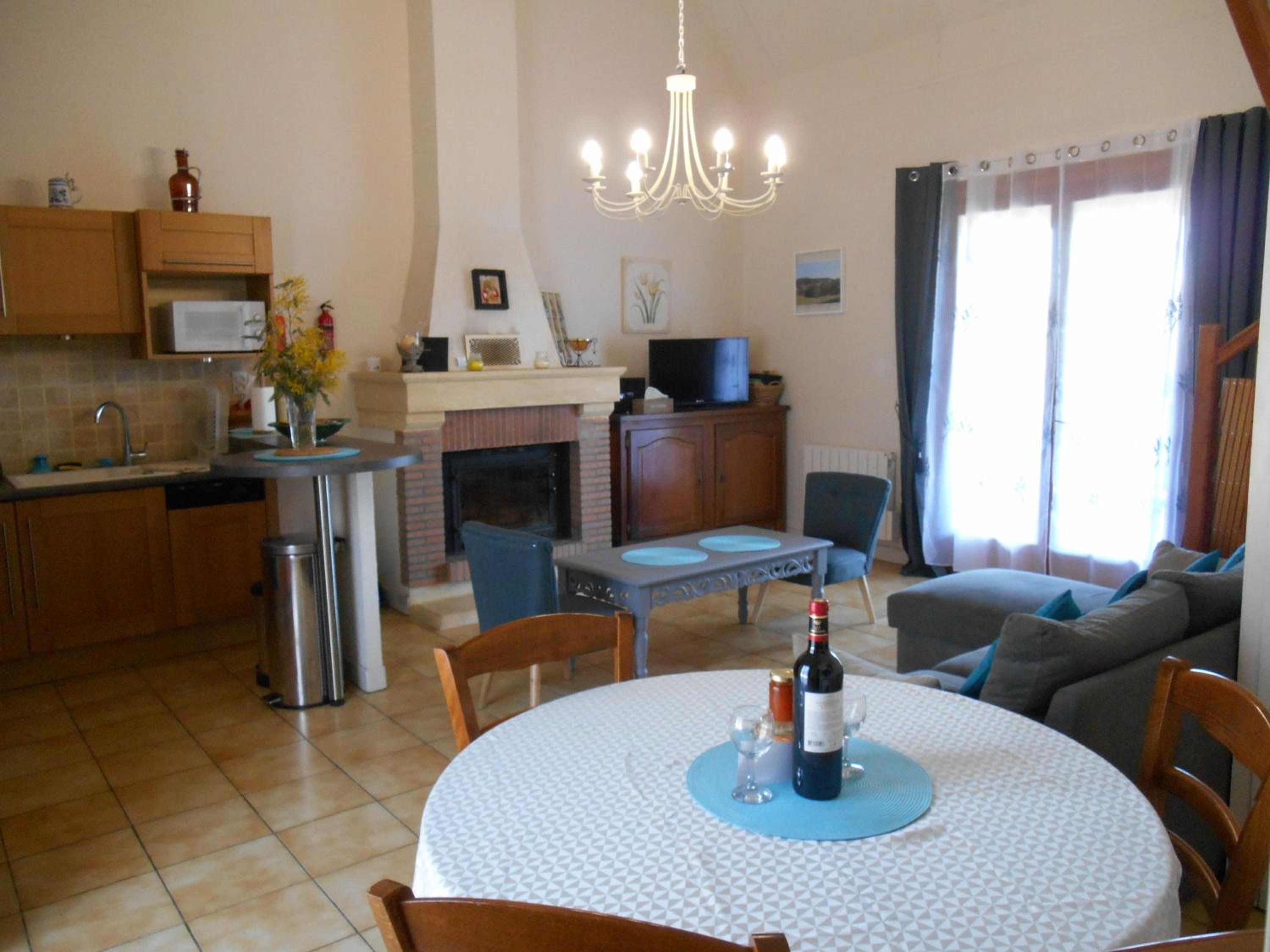 Two-Bedroom House photo 3