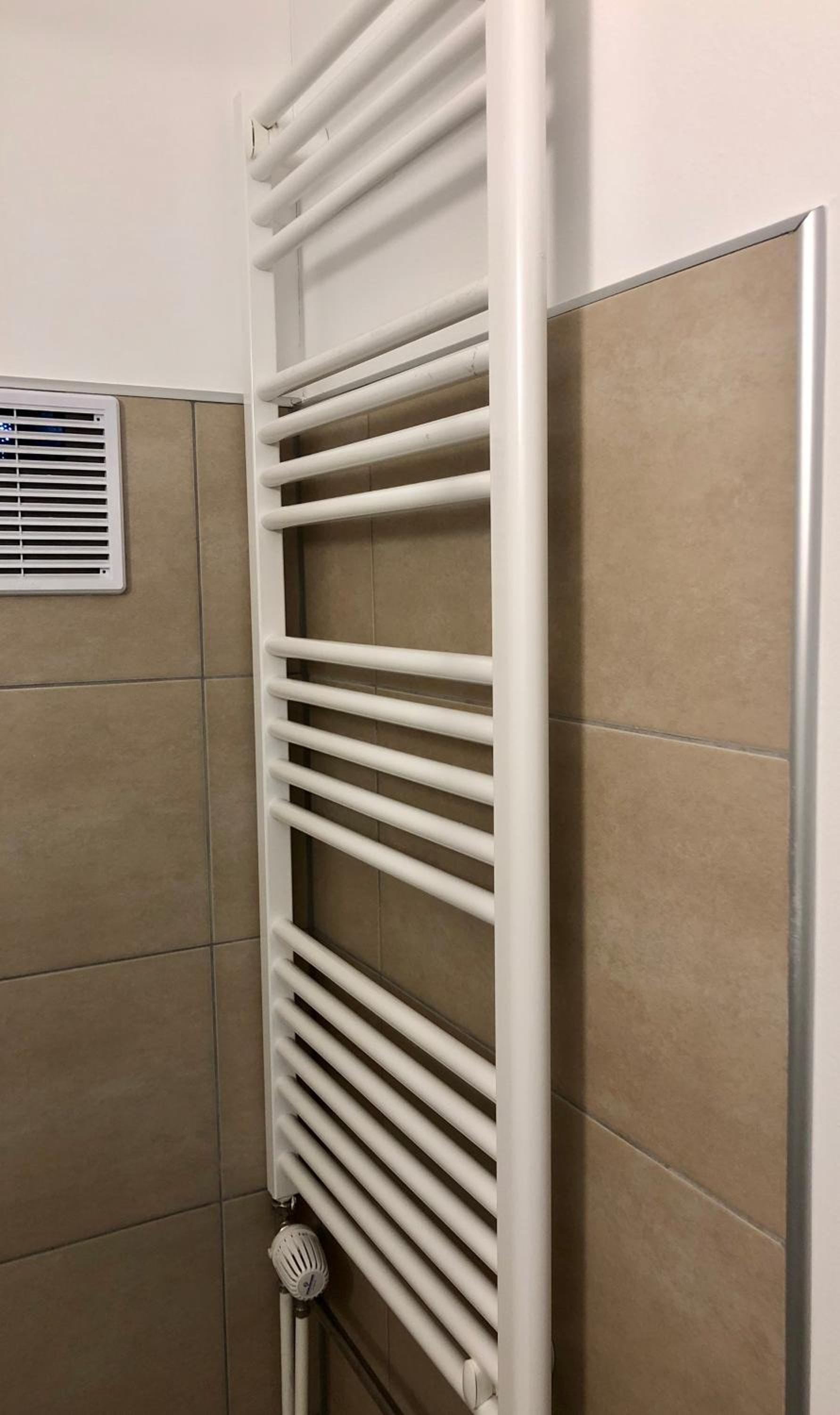 Double or Twin Room with Bathroom - Photo 14