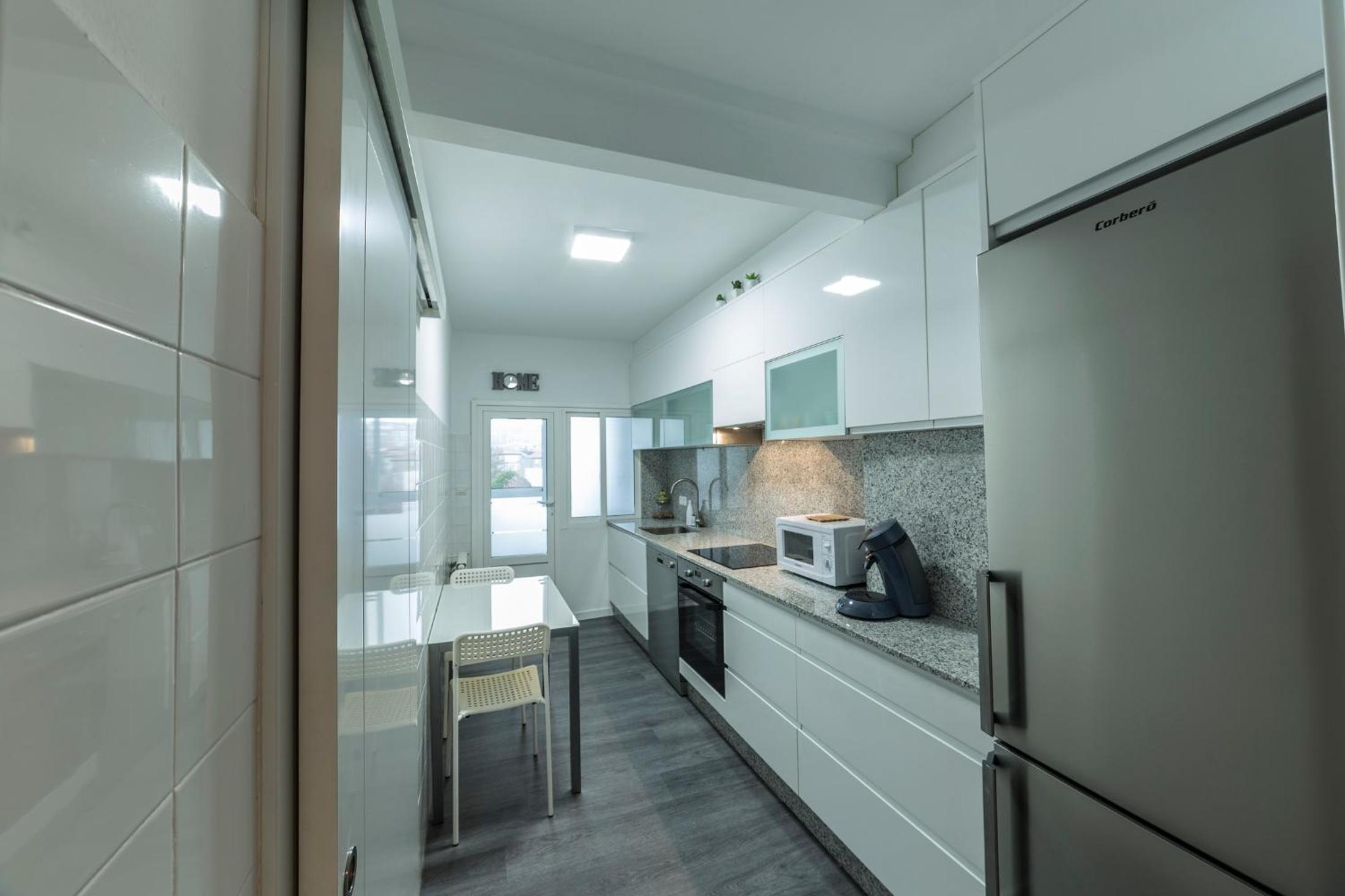 Three-Bedroom Apartment - Photo 15
