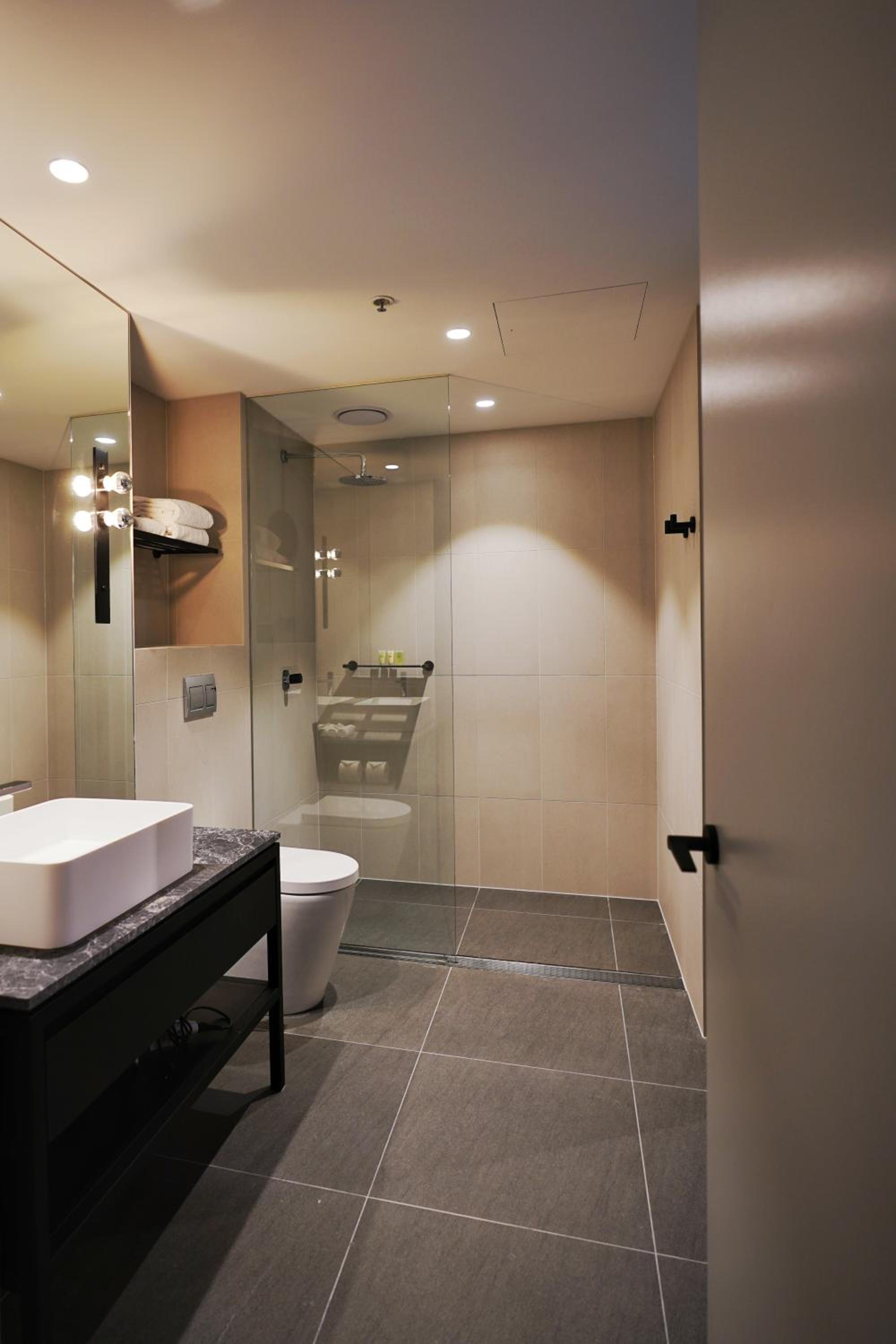 Premium Studio Apartment - Photo 3