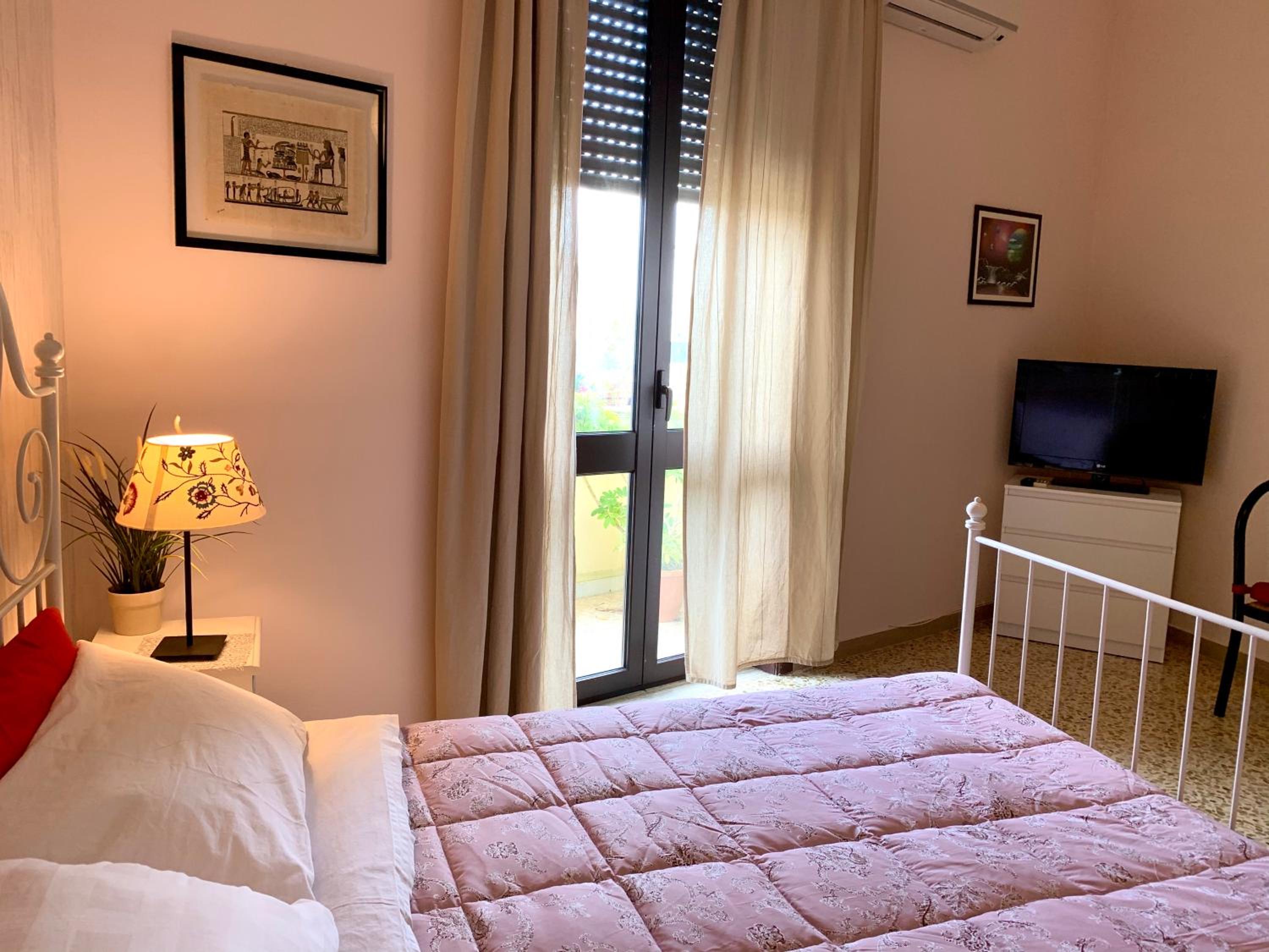 Triple Room - Photo 6