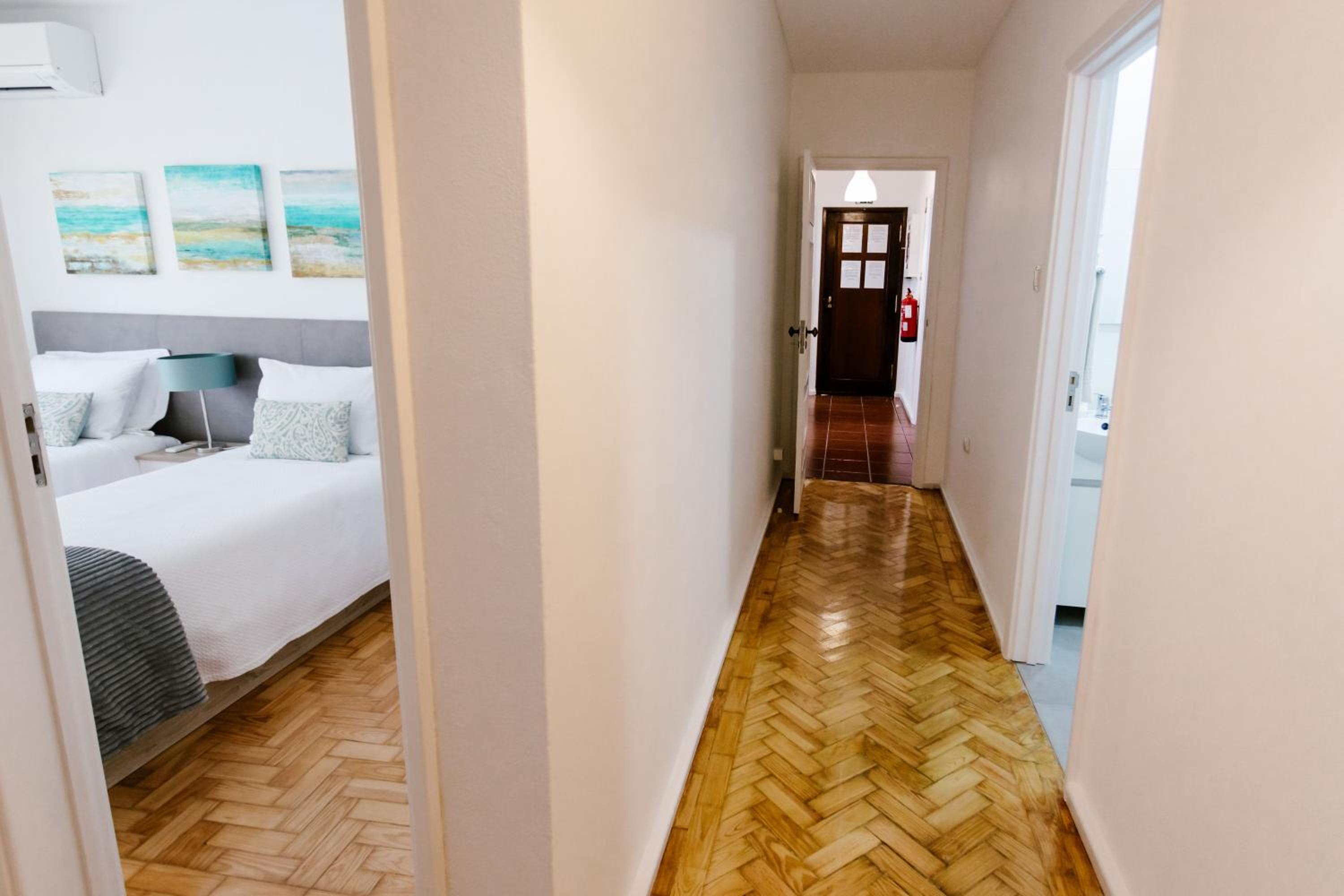 Apartment - Photo 8
