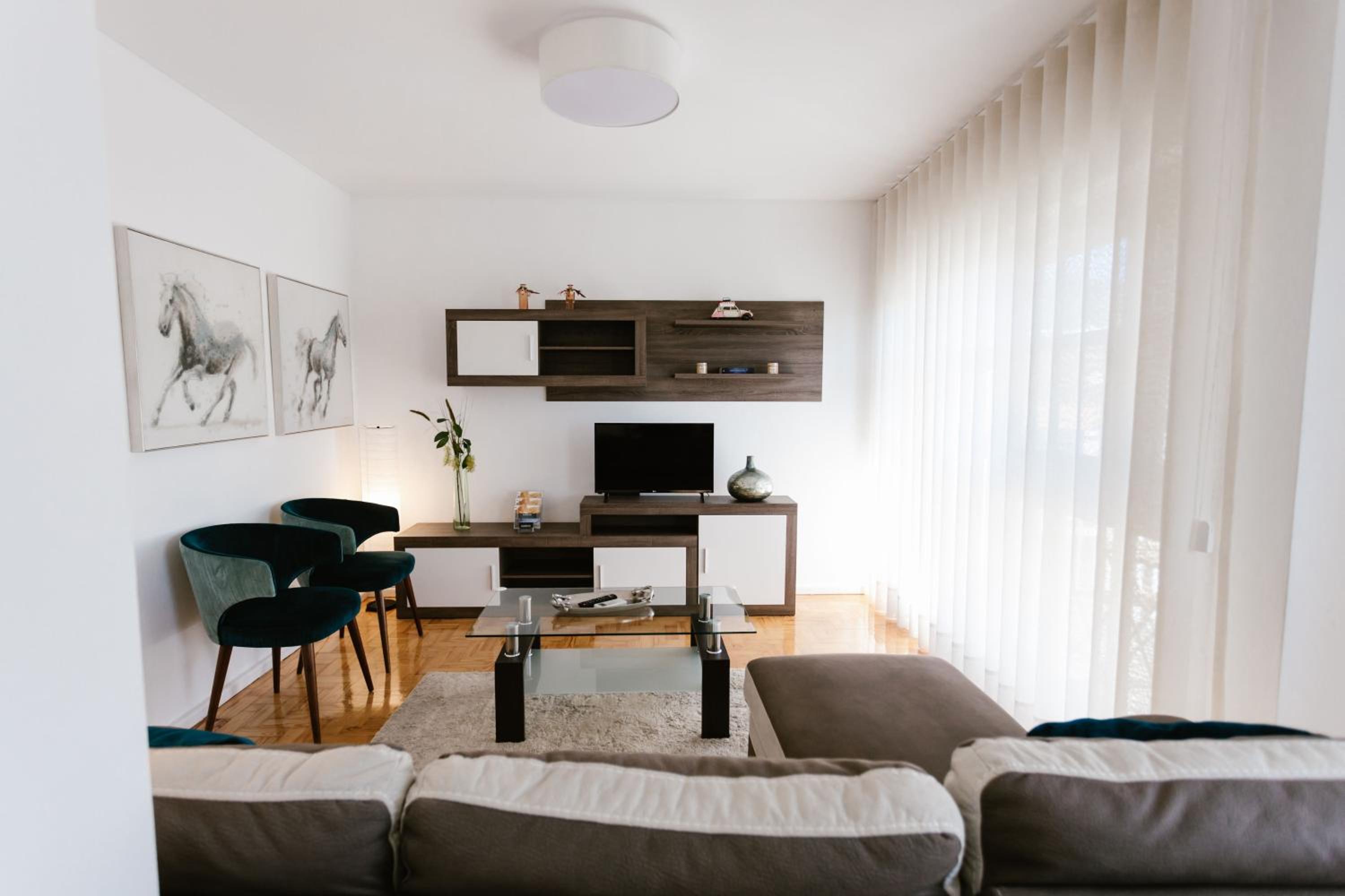 Apartment - Photo 12