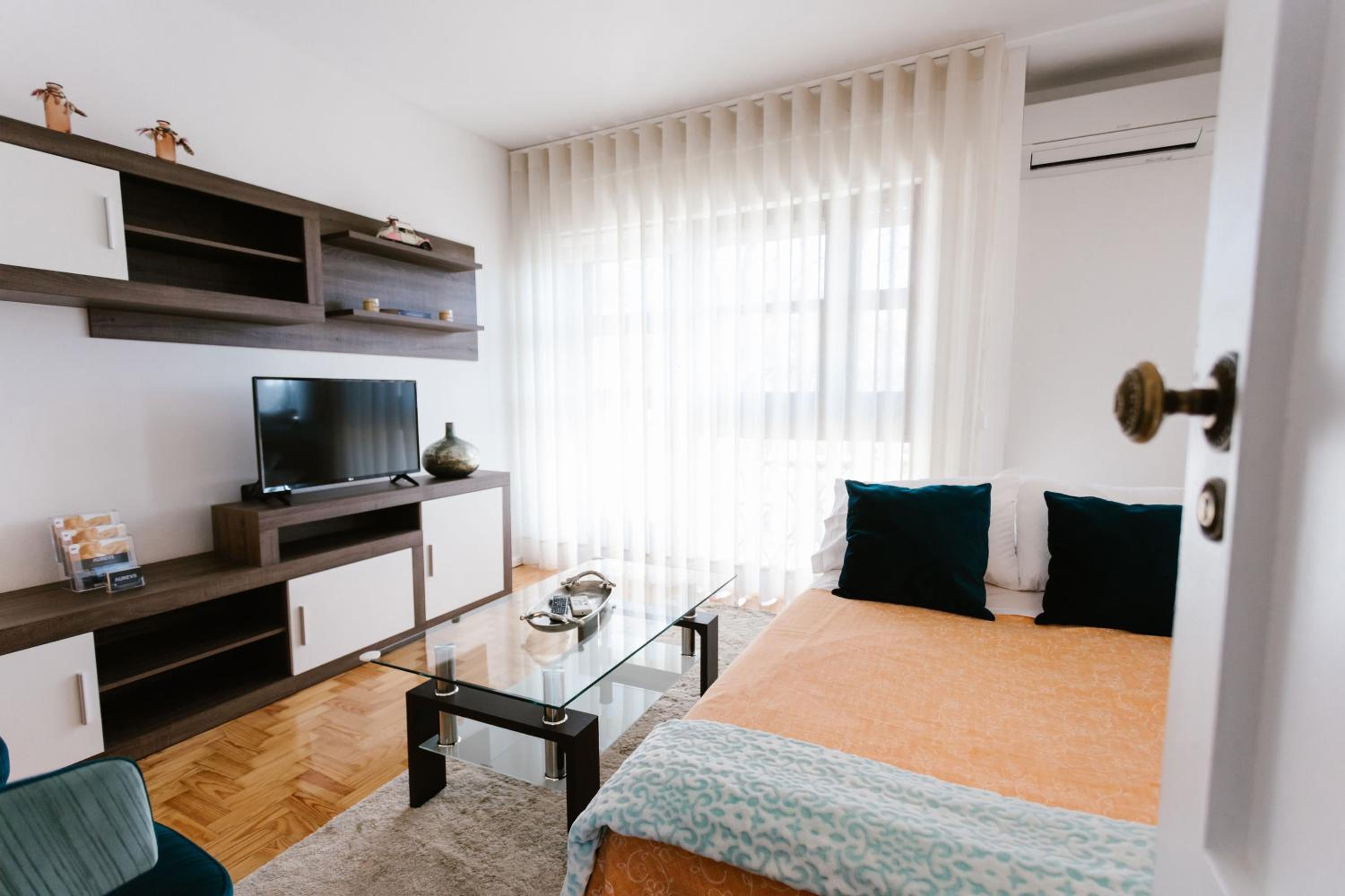 Apartment - Photo 36