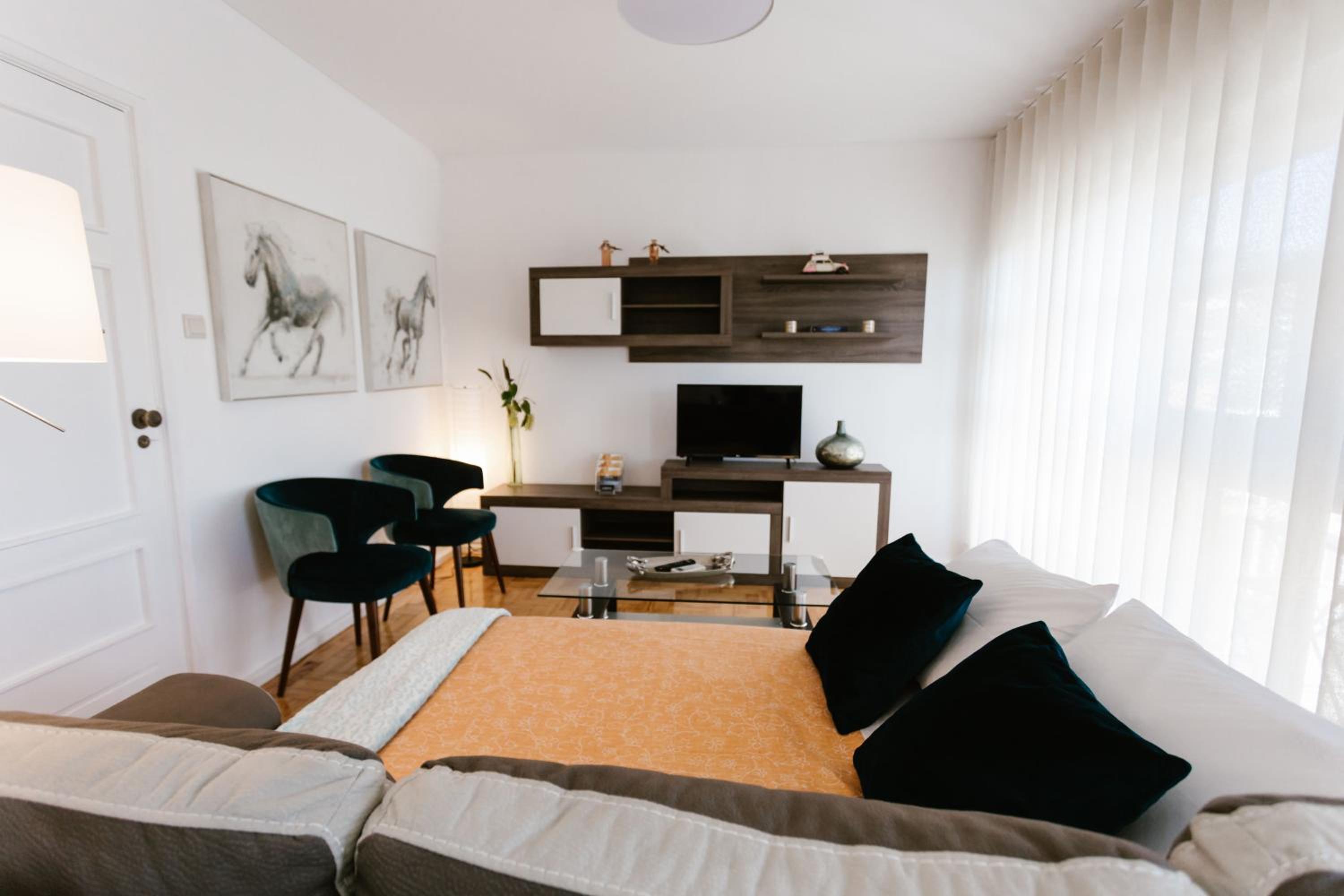 Apartment - Photo 24