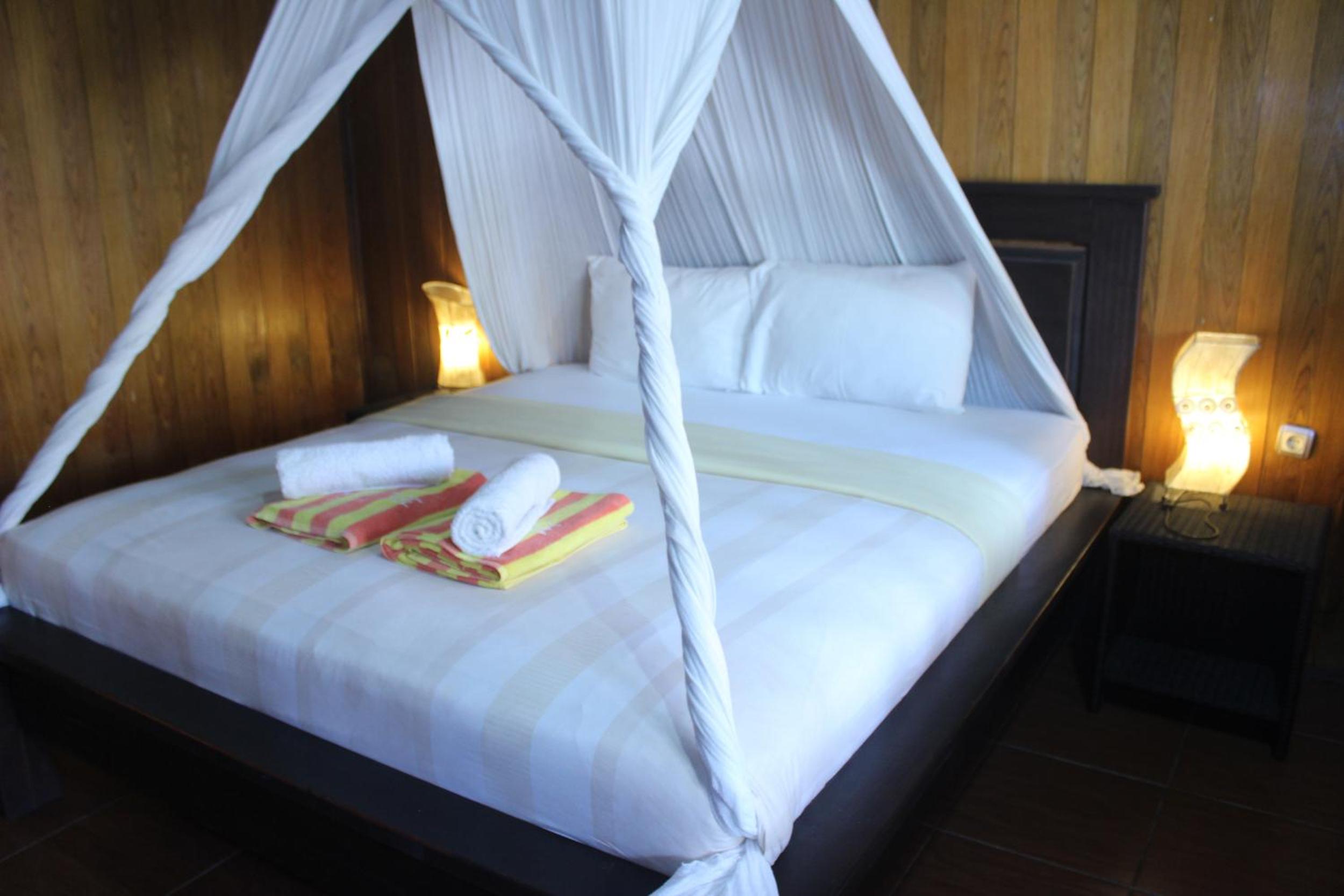Double Room with Garden View - Photo 8