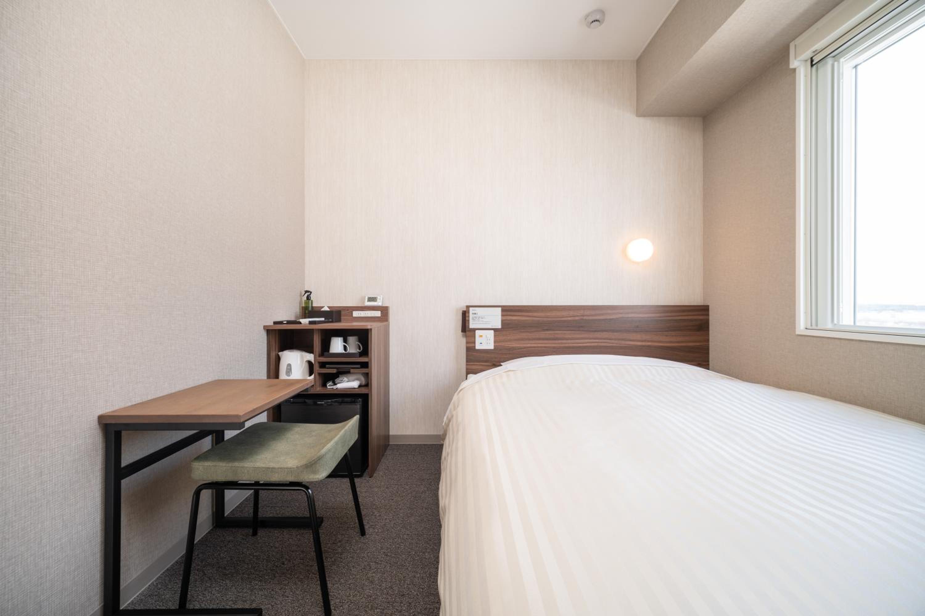 Small Double Room - Photo 10