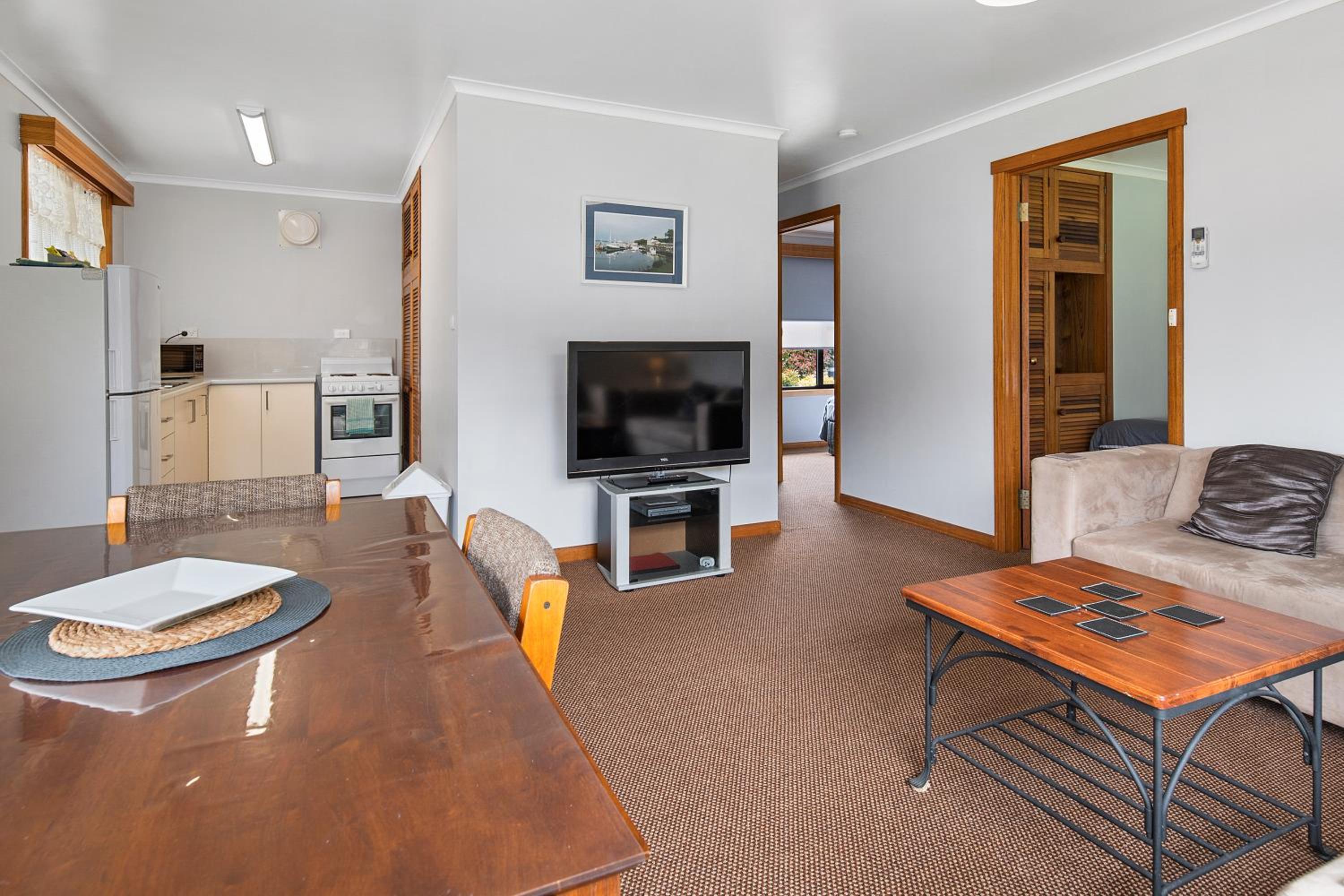Superior Two-Bedroom Garden Apartment photo 1