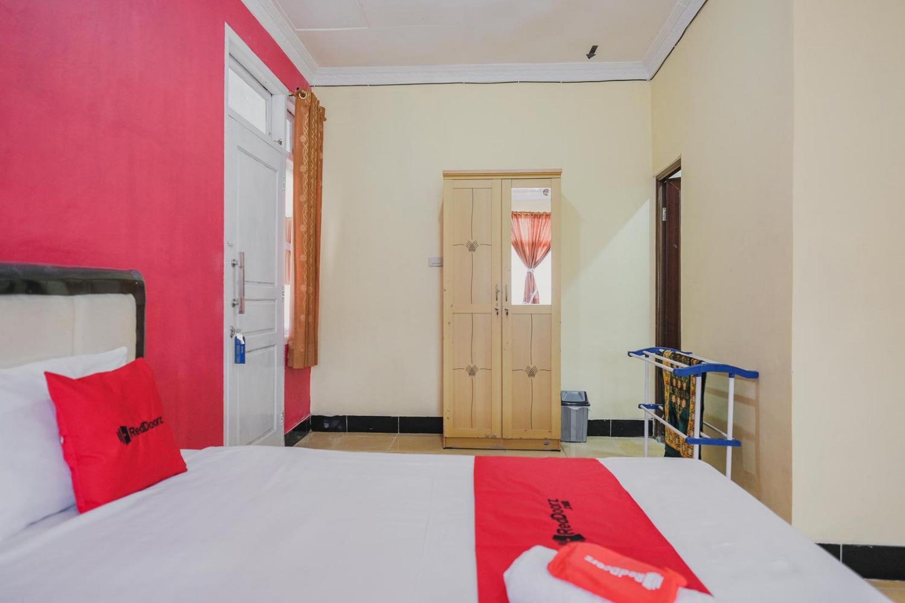 Deluxe Twin Room - Photo 6