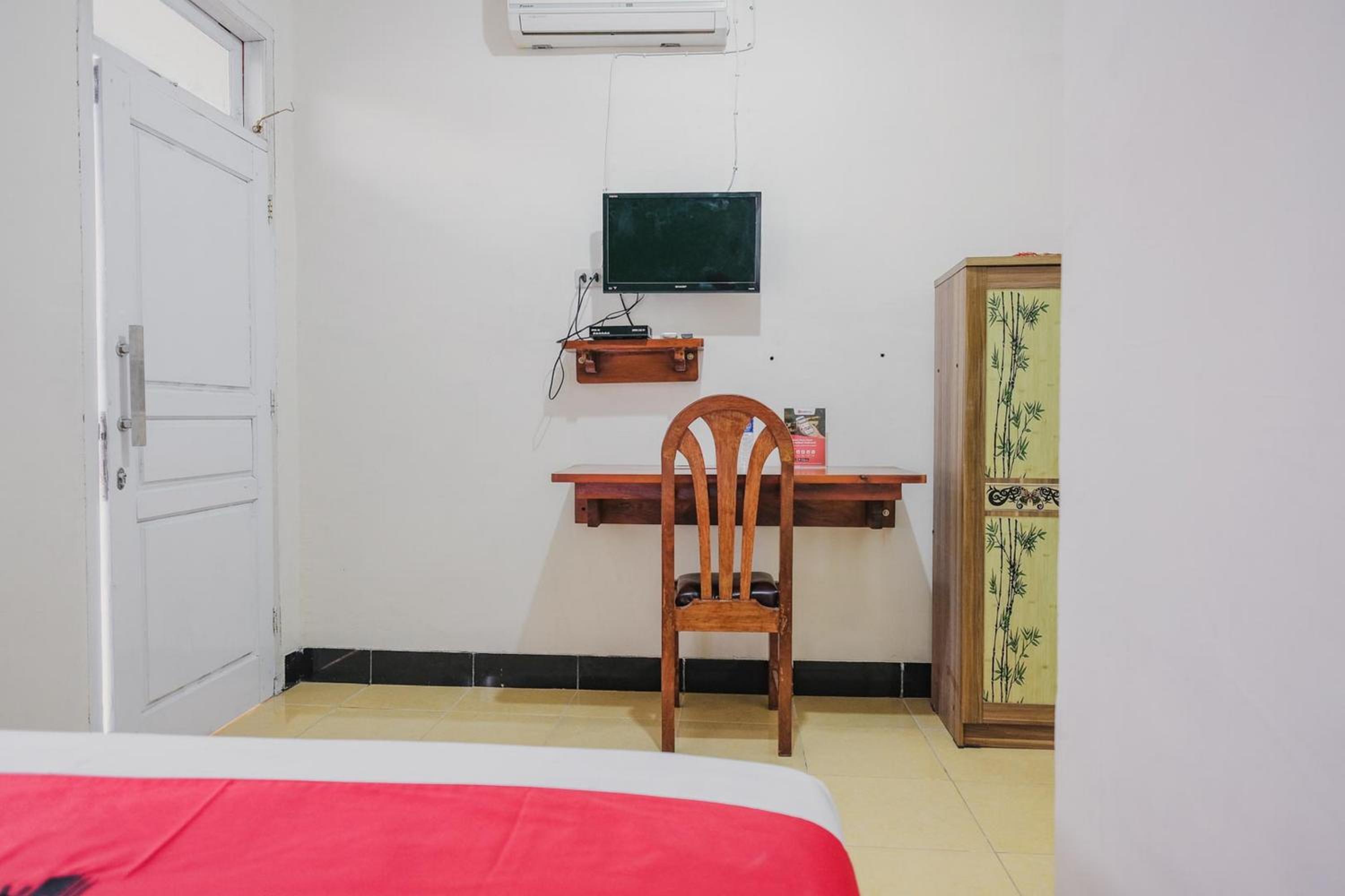Double Room - Photo 7