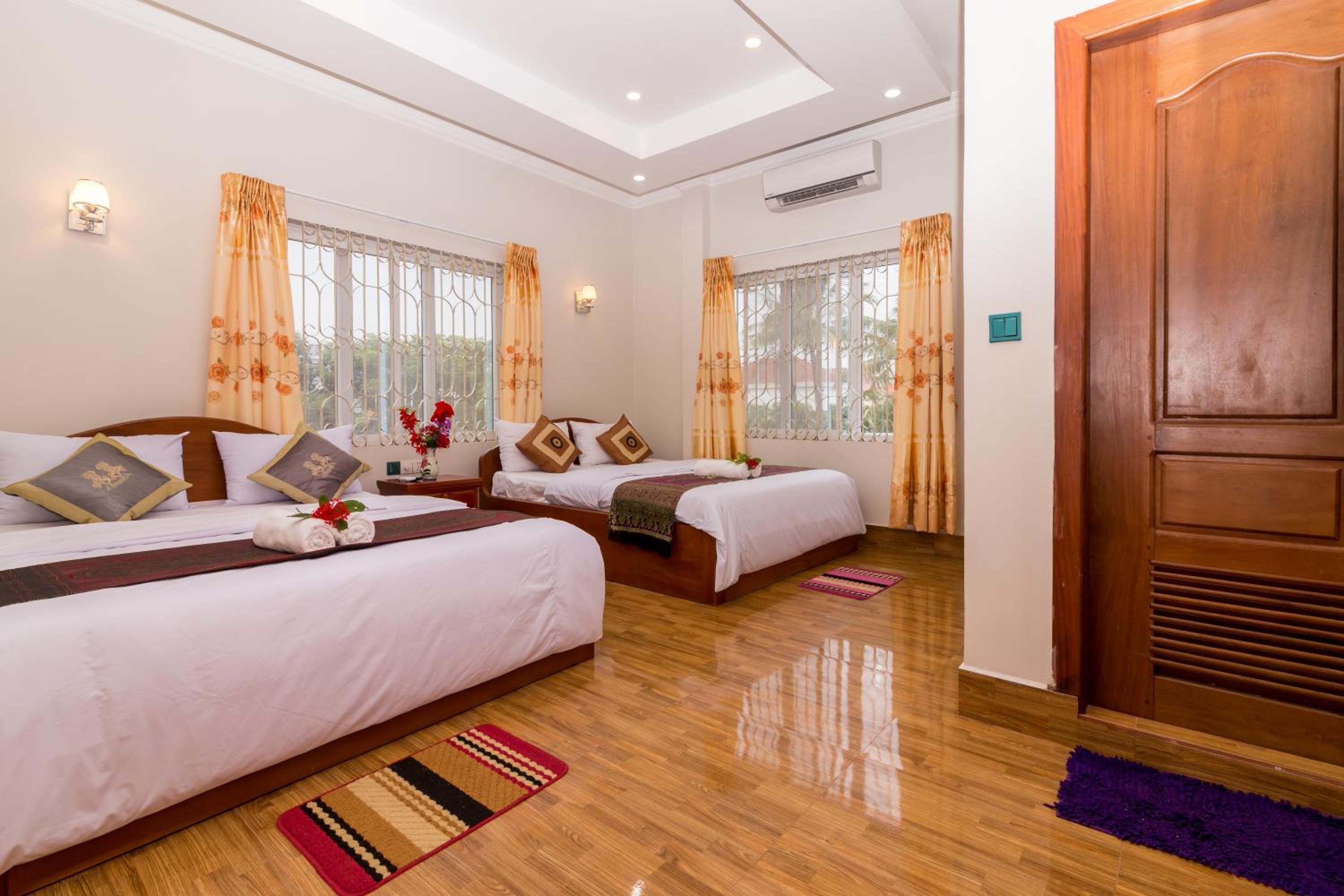 Deluxe Family Room - Photo 6