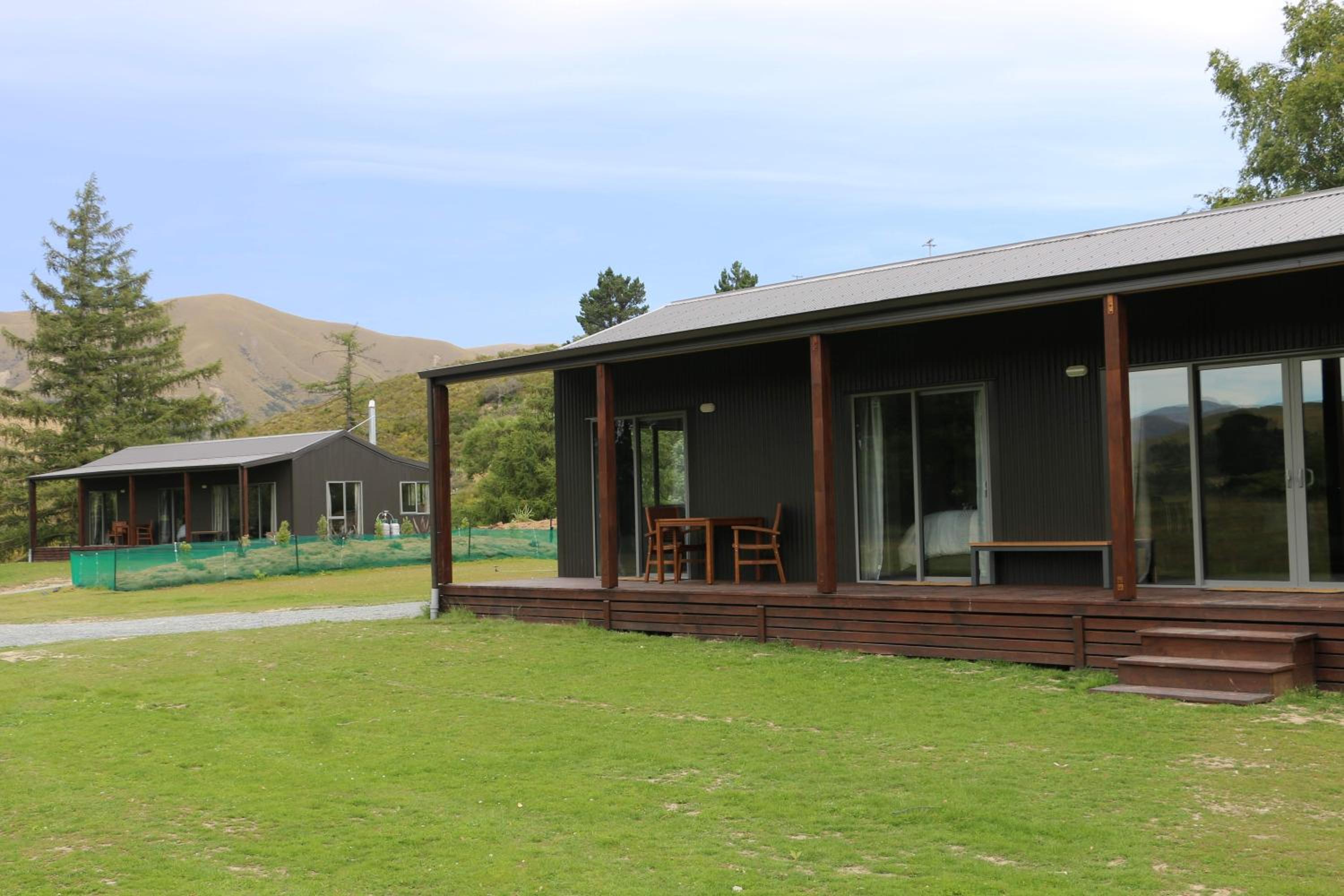 Three-Bedroom House photo 2