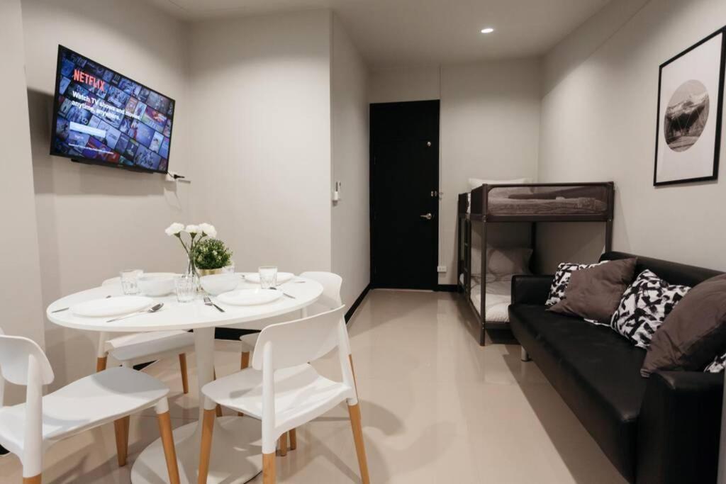Two-Bedroom Apartment photo 1