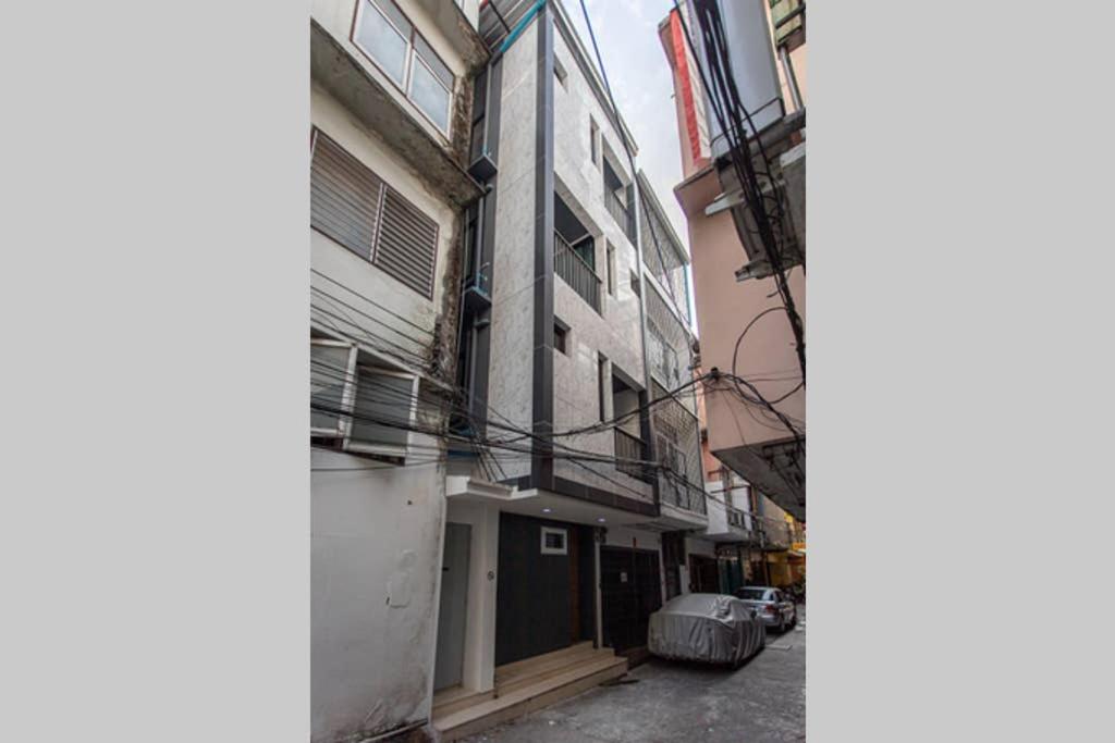 Studio Apartment photo 2