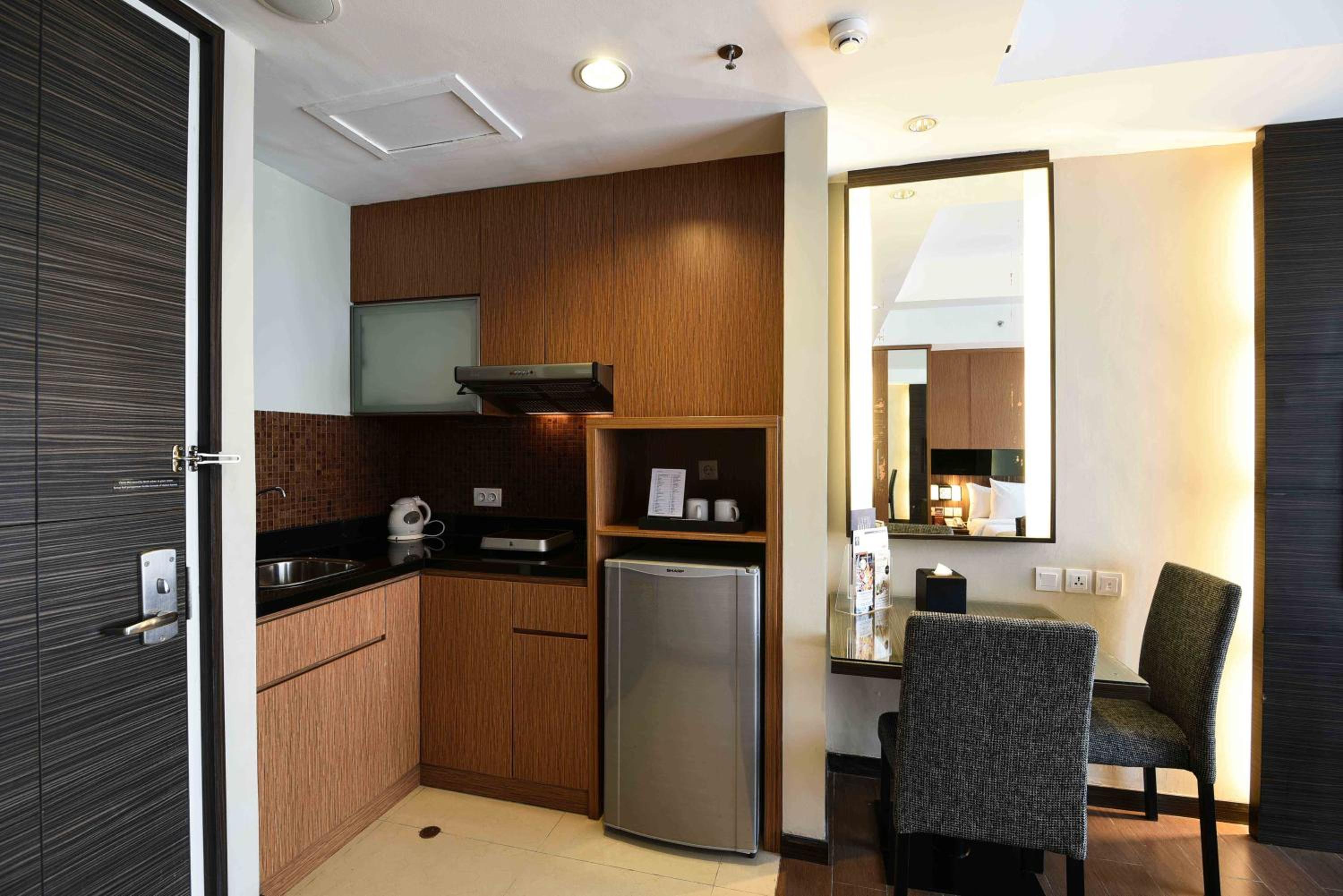 Studio Apartment - Photo 5