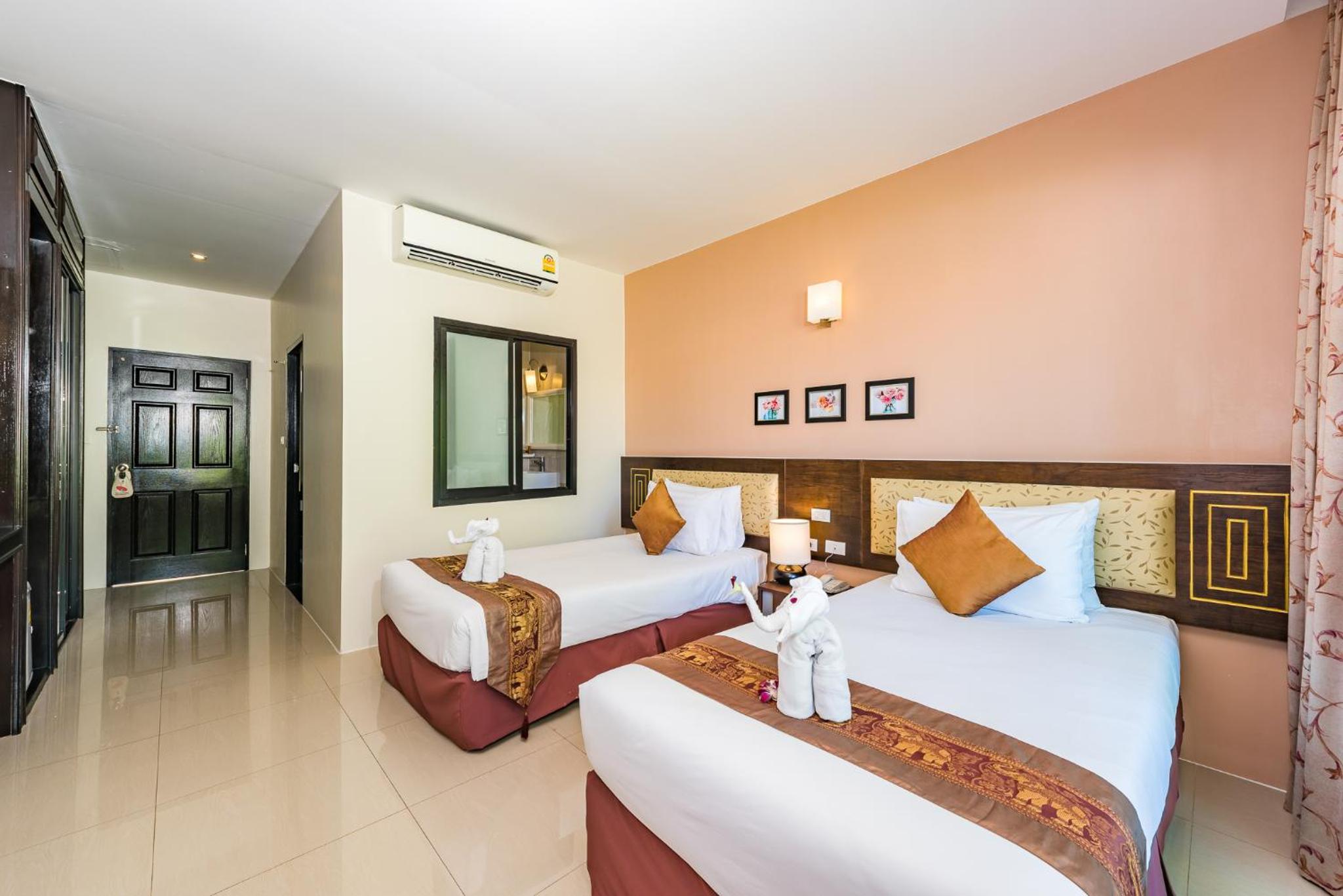 Superior Double or Twin Room - Photo 12