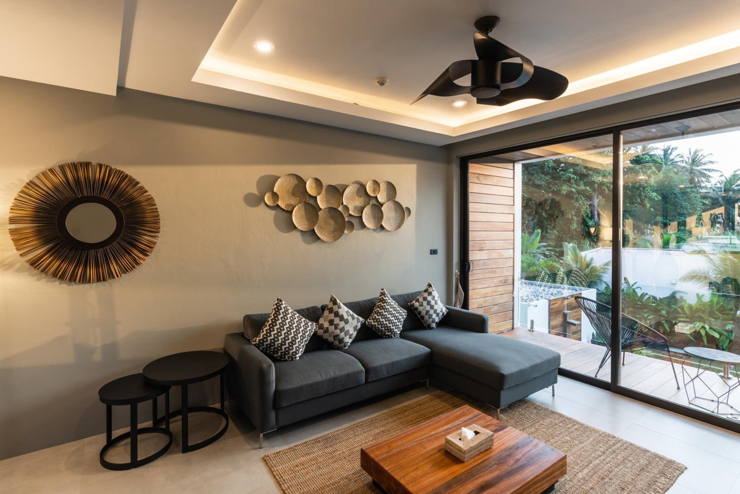 Two-Bedroom Villa - Photo 2