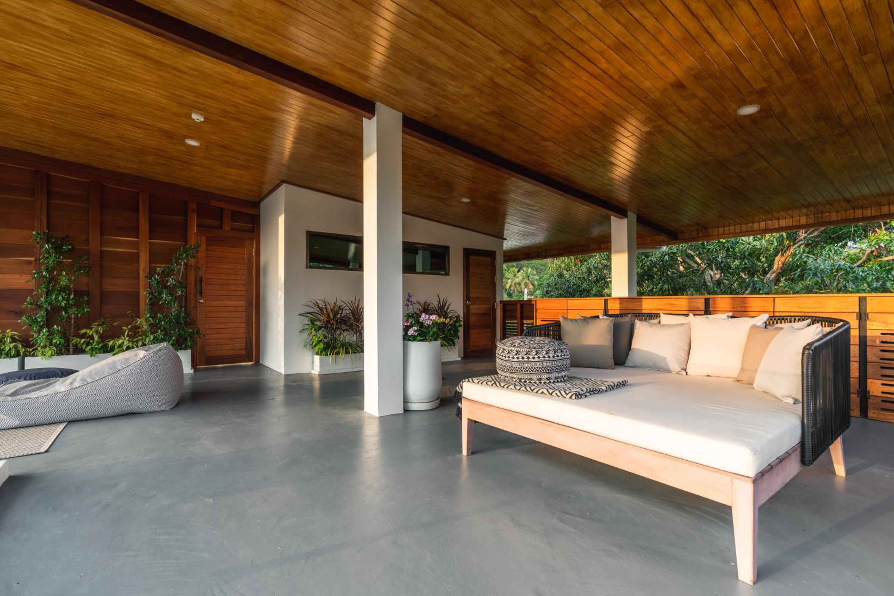 Two-Bedroom Villa - Photo 8