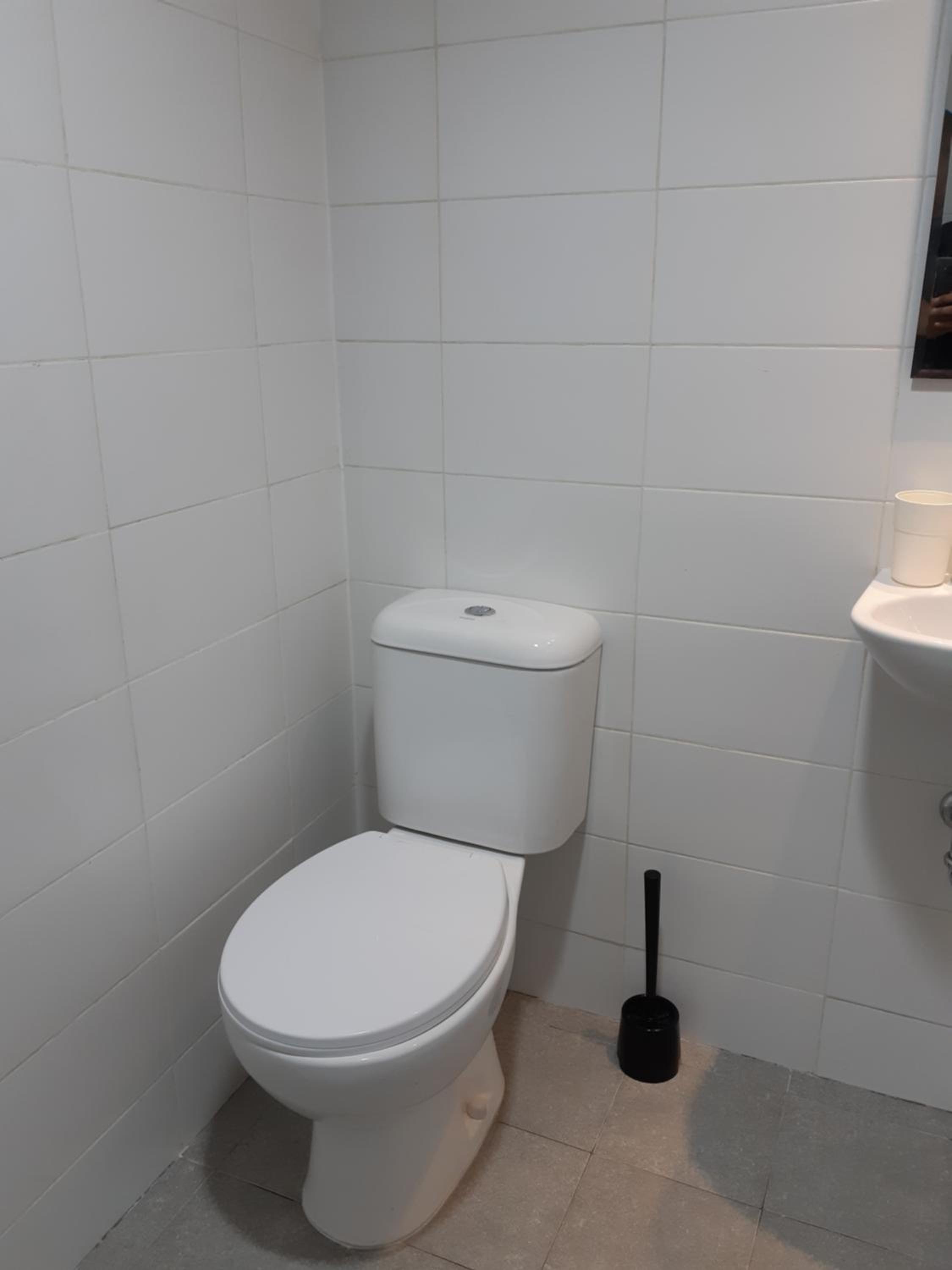 Standard Double Room - Photo 11