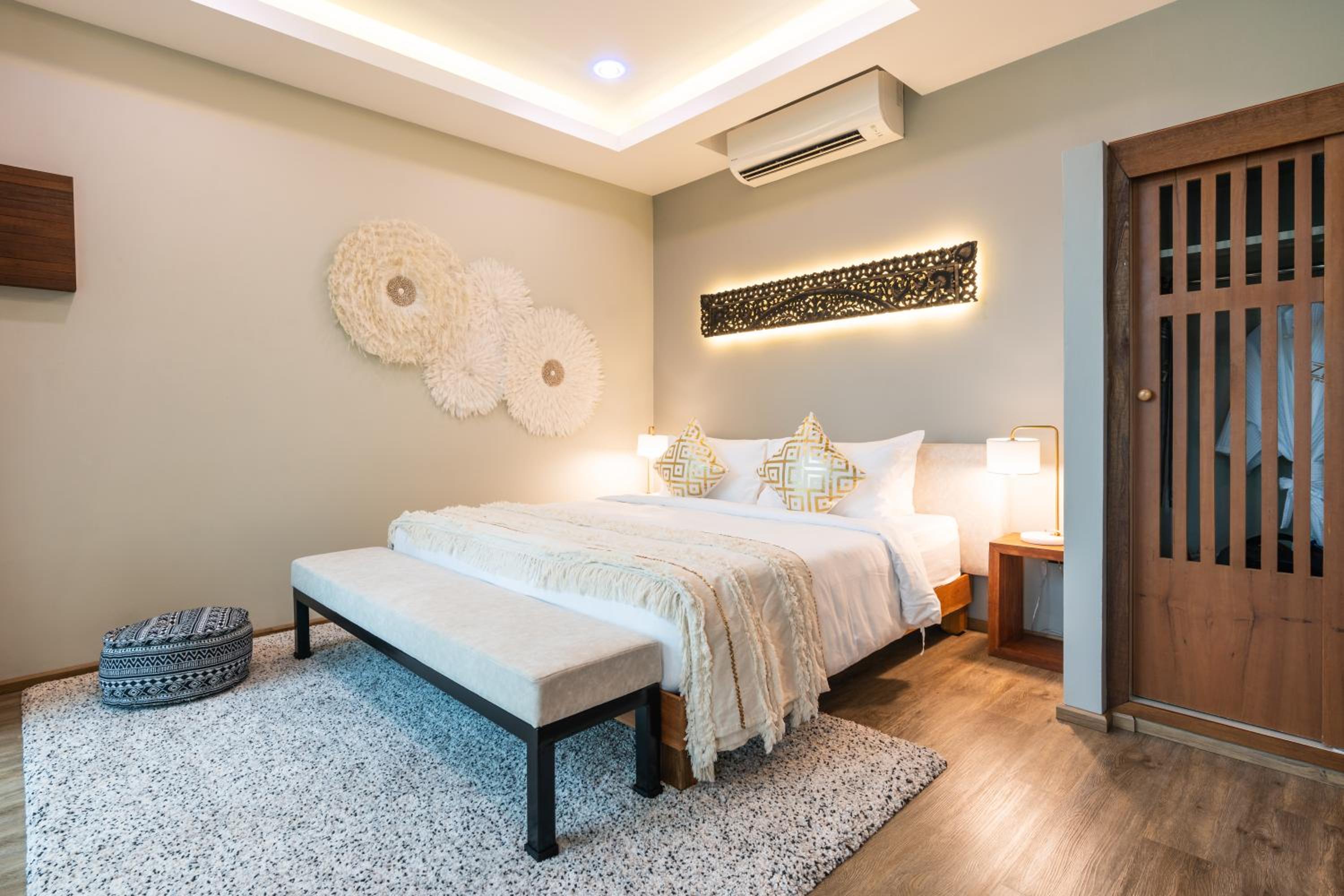 One-Bedroom Villa - Photo 1