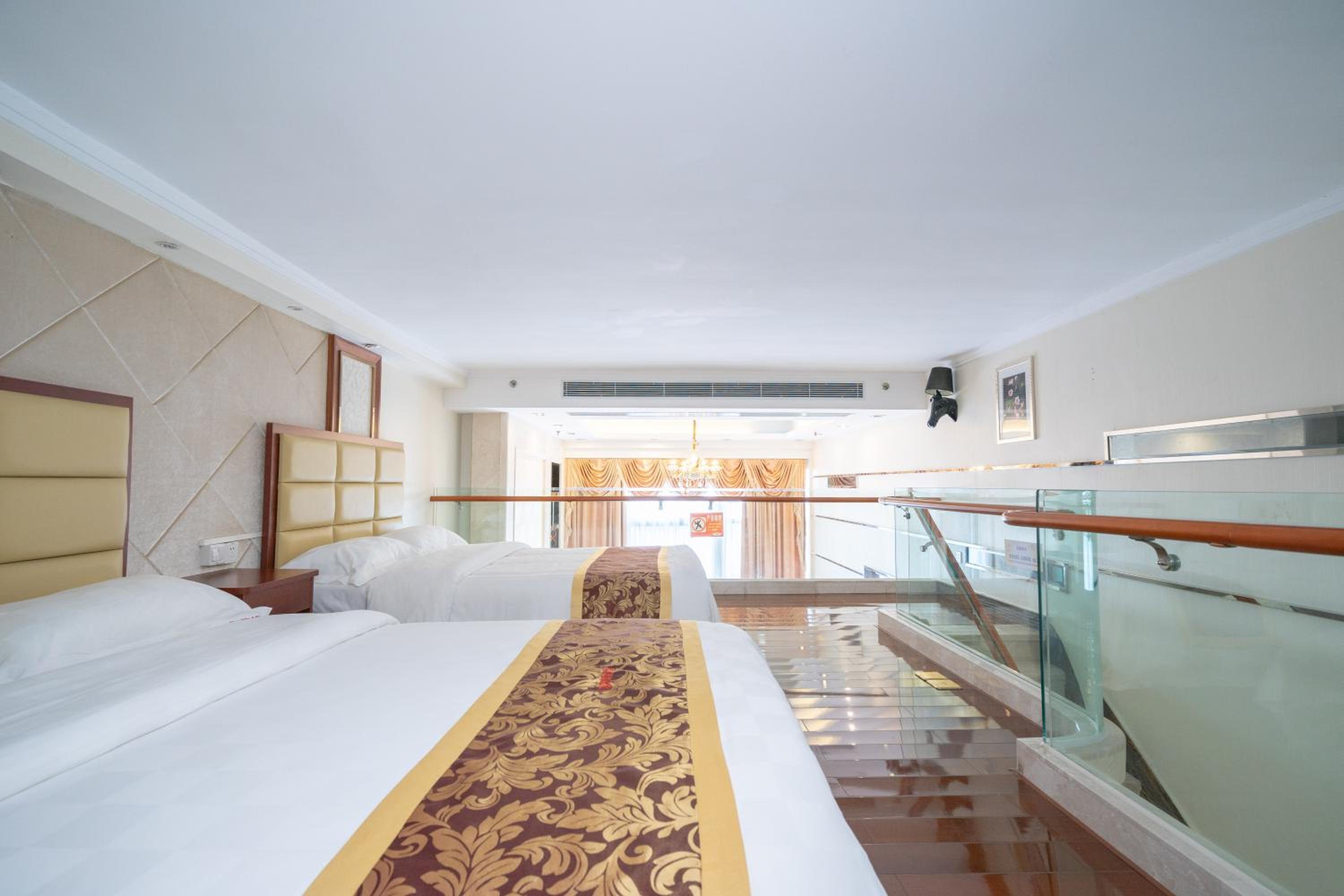Duplex with Triple Bed photo 2