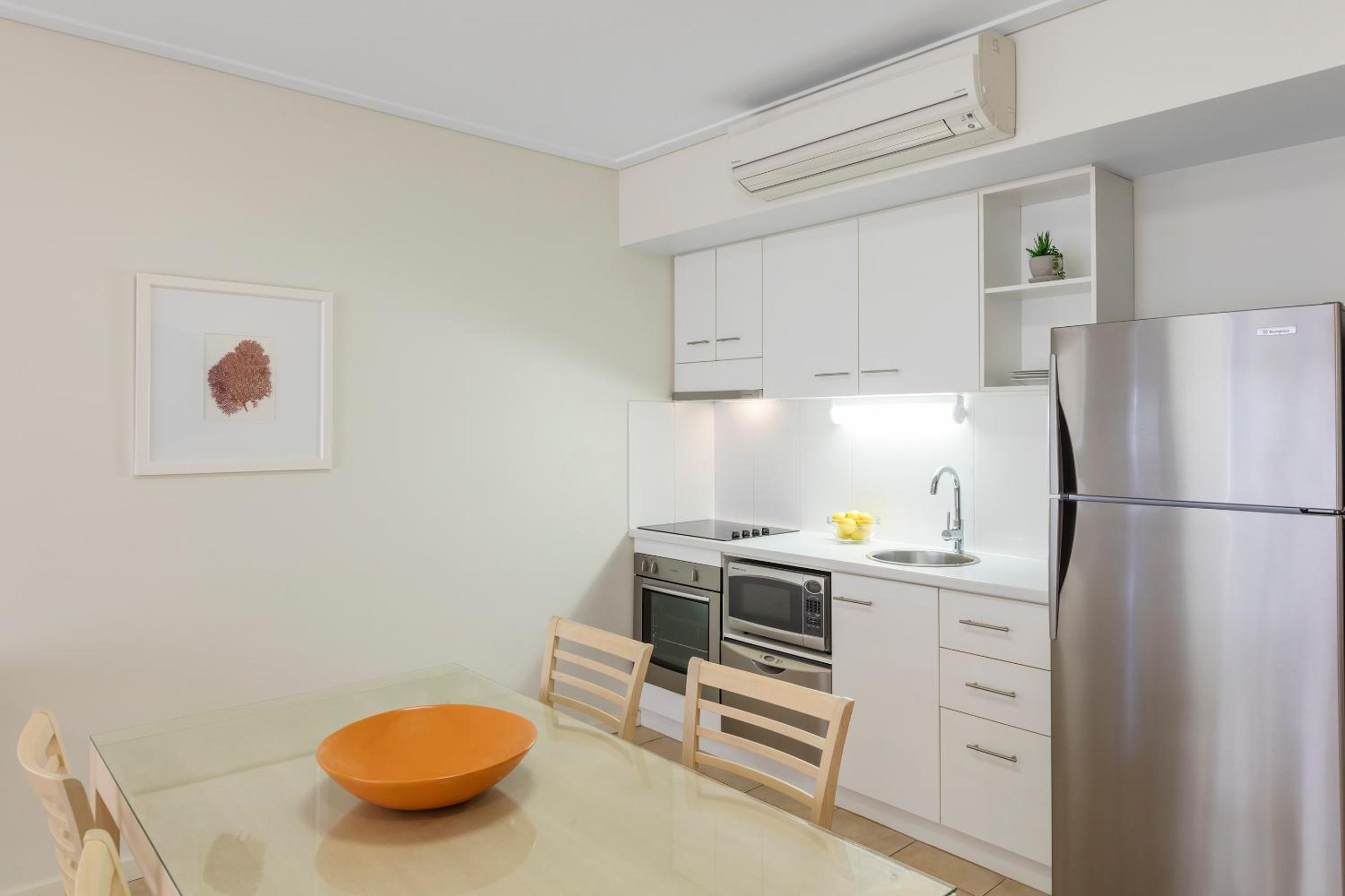 One Bedroom Apartment Long Stay photo 3