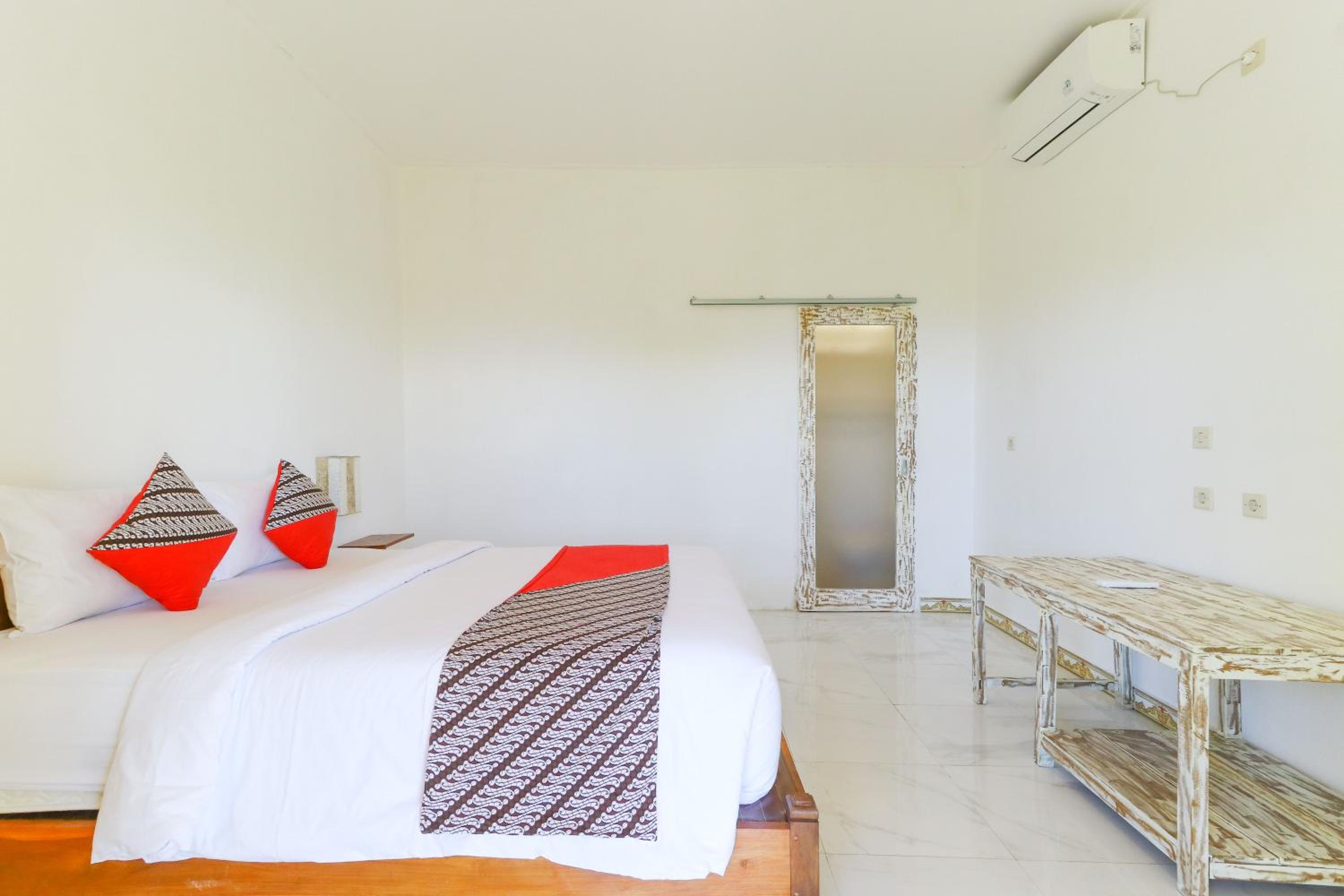 Deluxe Double Room - Photo 8