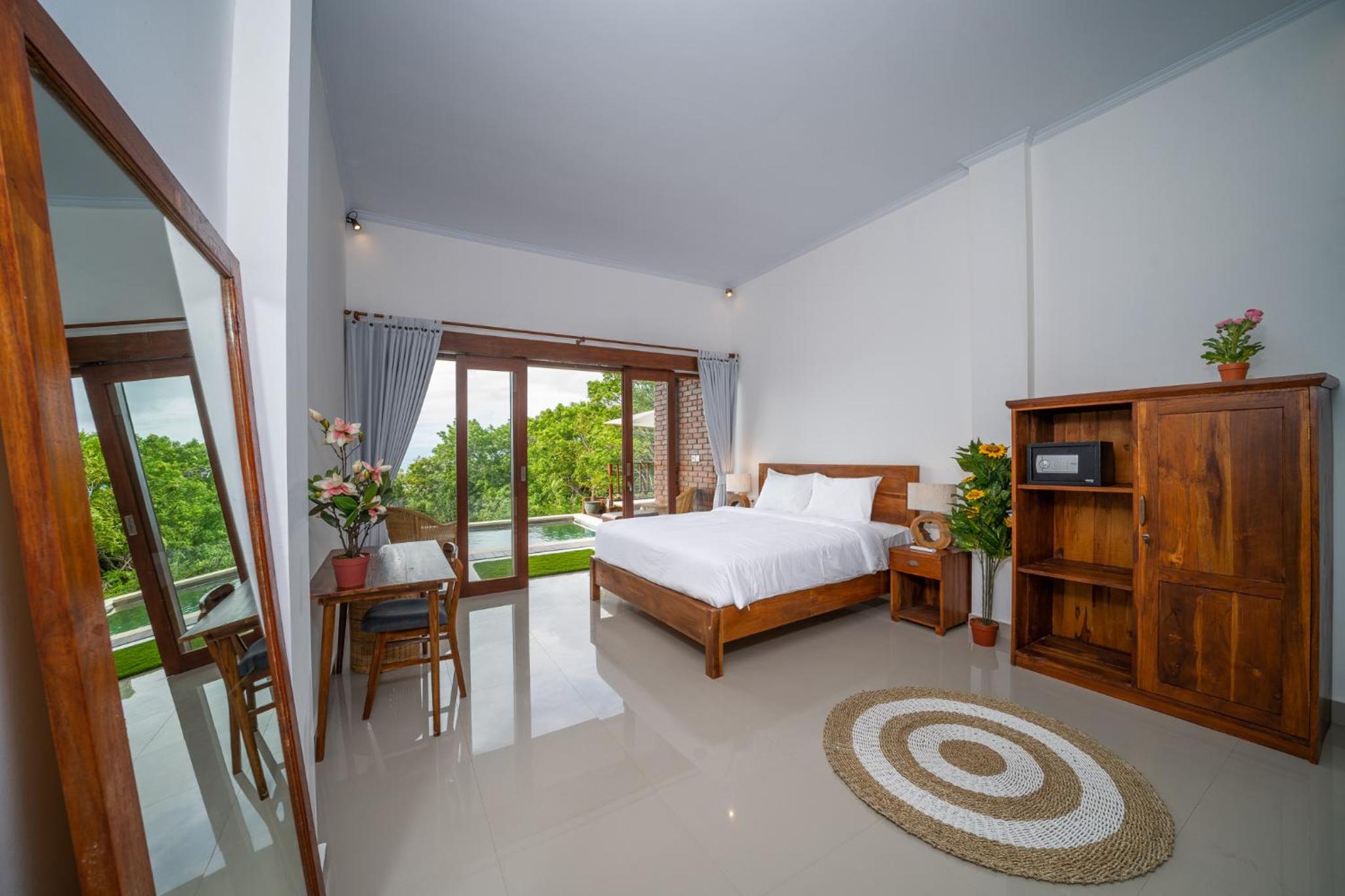 Double Room with Pool View - Photo 8