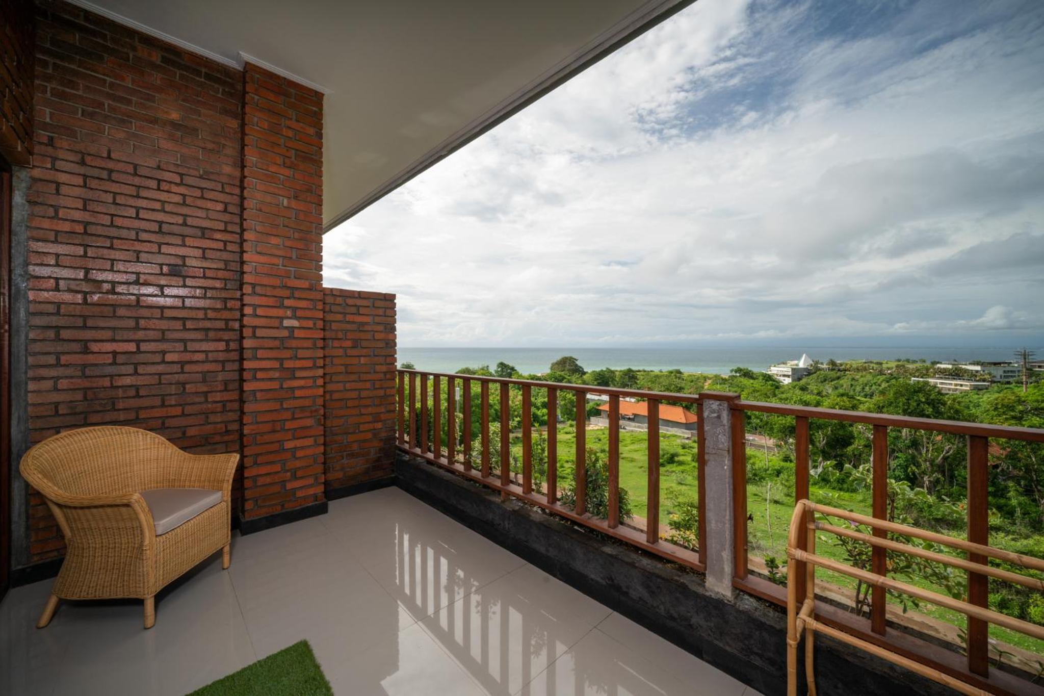 Deluxe Double Room with Sea View - Photo 11