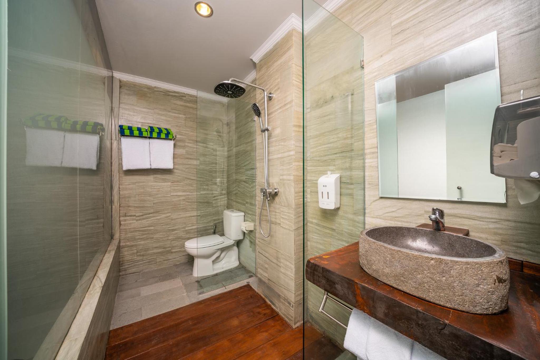 Deluxe Double Room with Sea View - Photo 5