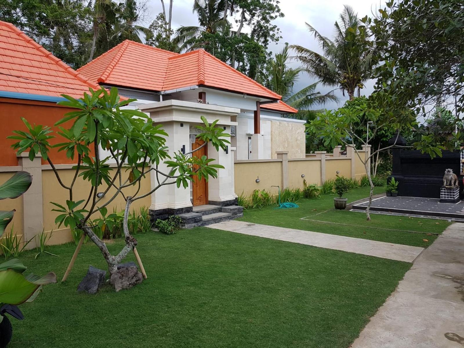 Three-Bedroom Villa - Photo 12