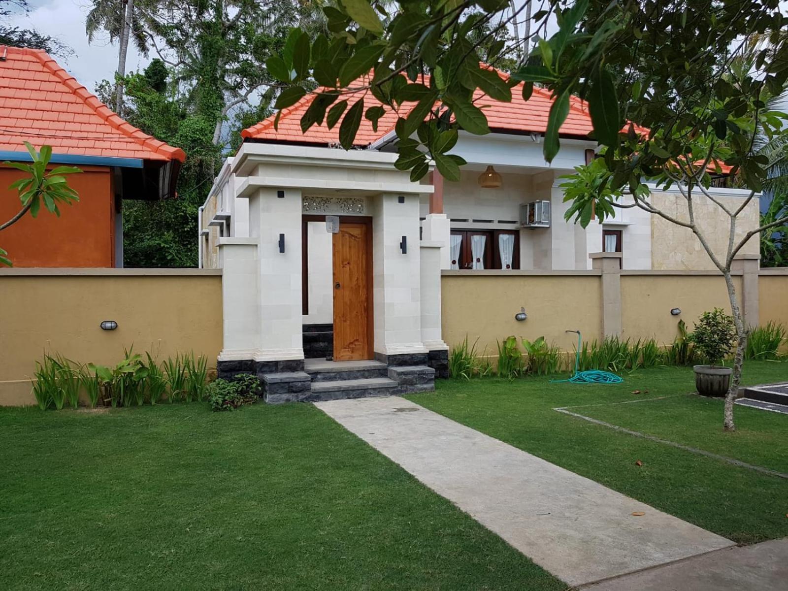 Three-Bedroom Villa - Photo 8